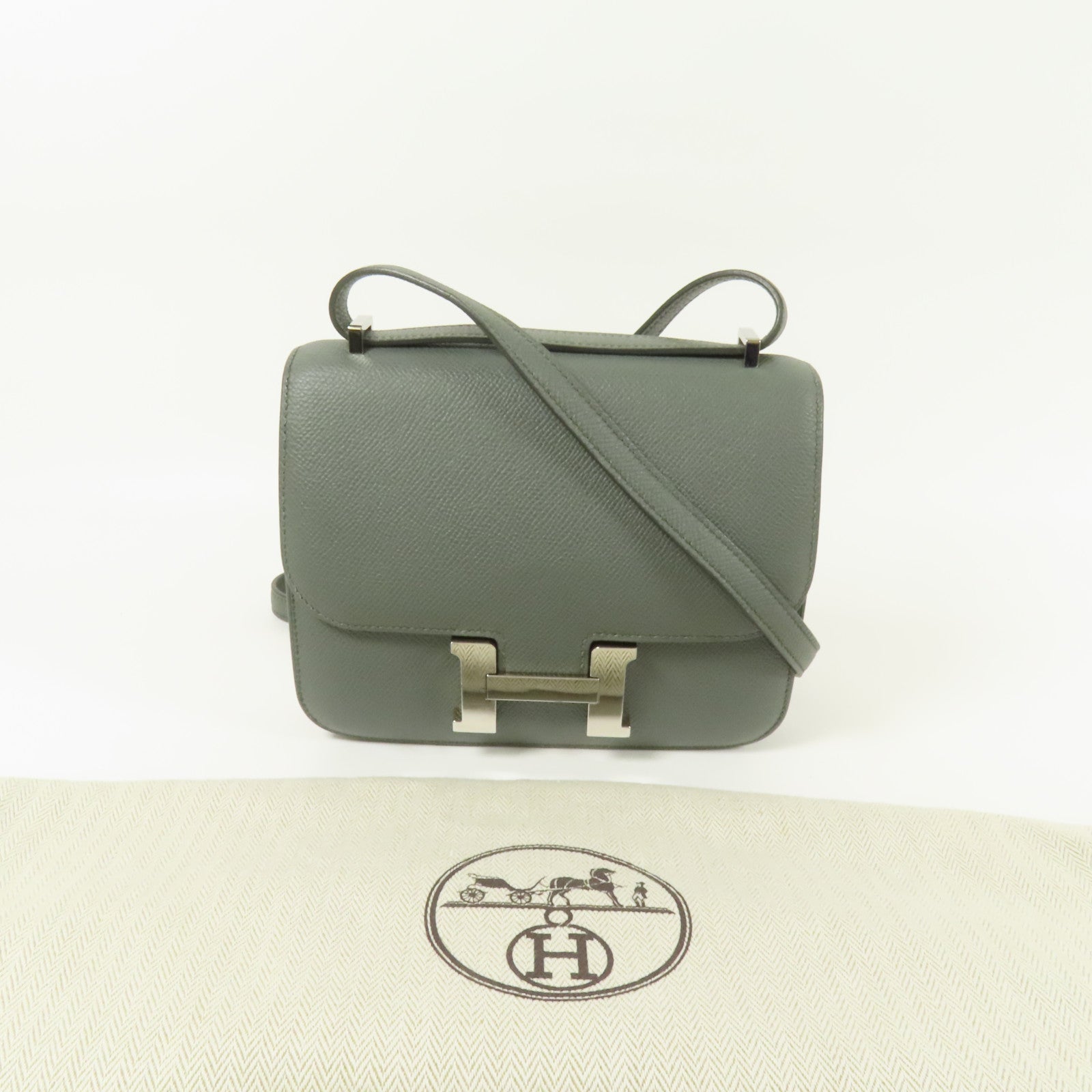 HERMES Epsom皮革Constance Mini銀扣肩背袋Vert Amande