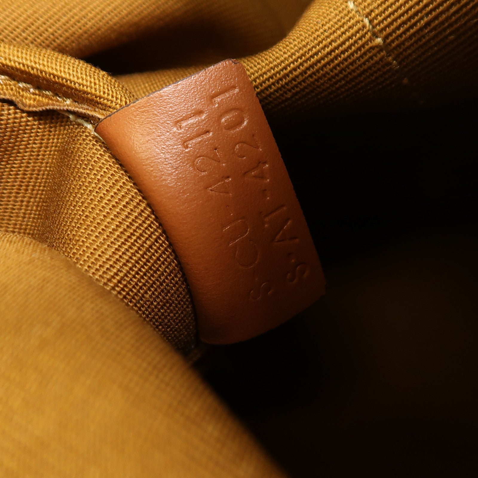 CELINE 塗層帆布Triomphe Bucket金扣肩背袋