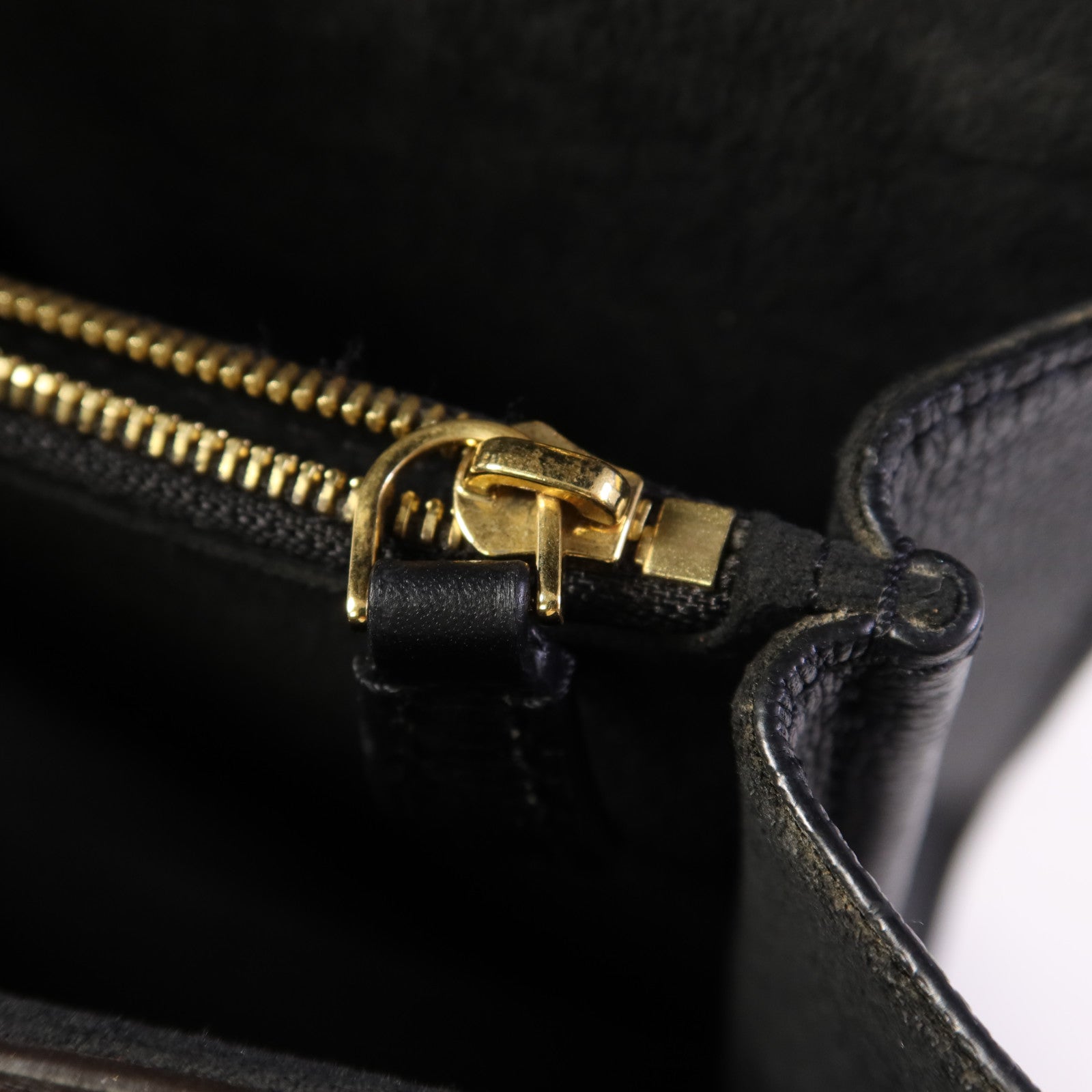 LOUIS VUITTON Monogram Victoire金扣鏈帶肩背袋