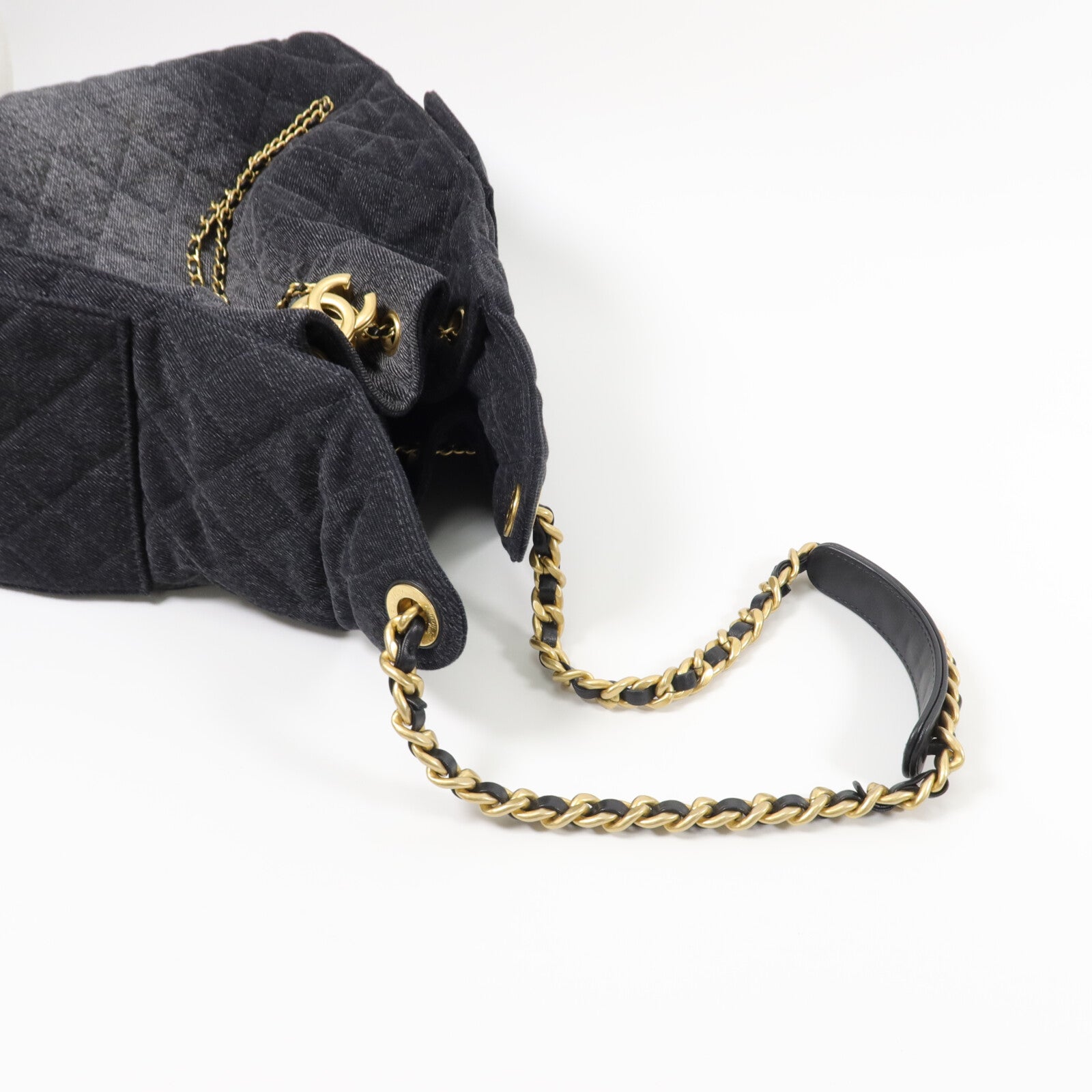 CHANEL 牛仔布Chanel 25 Medium鏈帶肩背袋