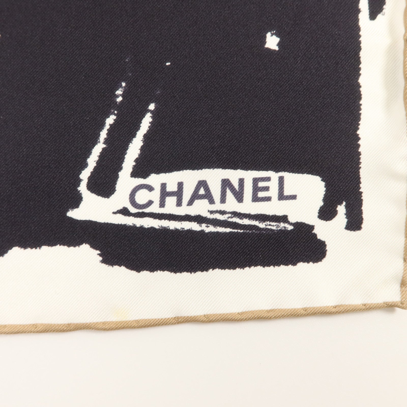 CHANEL 絲質Square Scarf 90x90cm絲巾