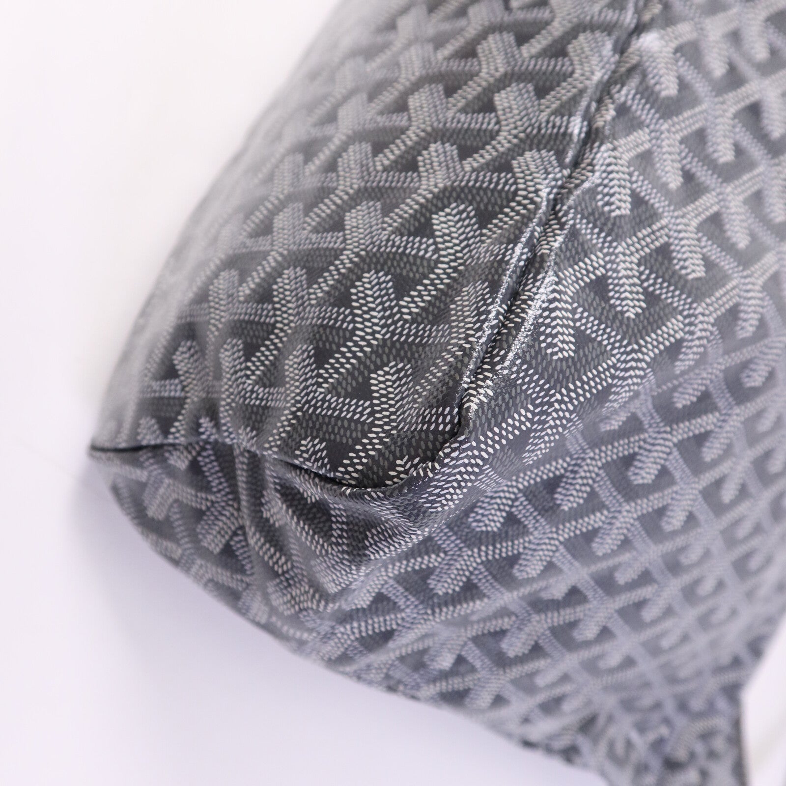 GOYARD 塗層帆布Hobo銀扣手挽袋