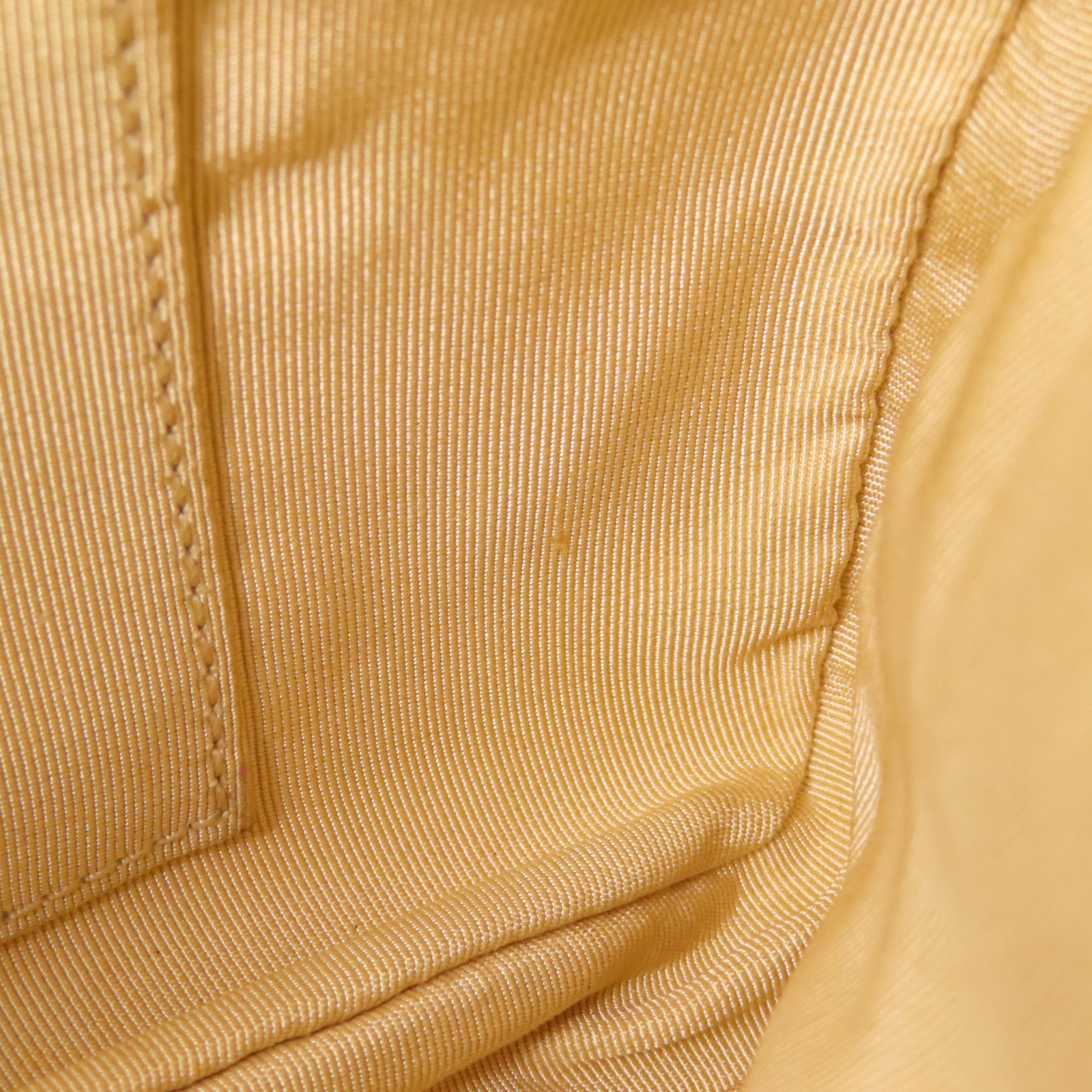 CHANEL 牛皮皮革Shoulder Bag金扣鏈帶肩背袋