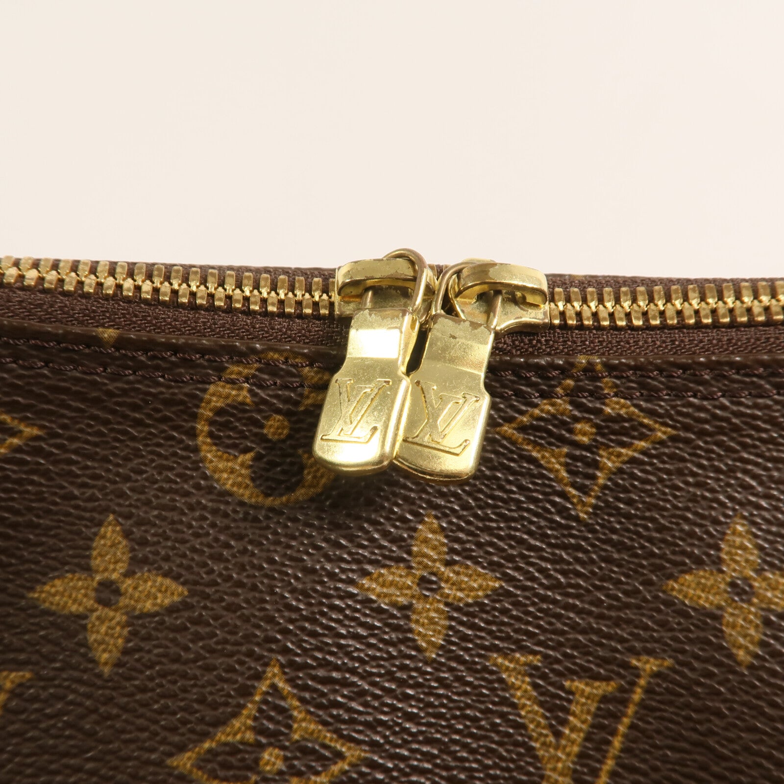 LOUIS VUITTON Monogram Coussin GM金扣肩背袋