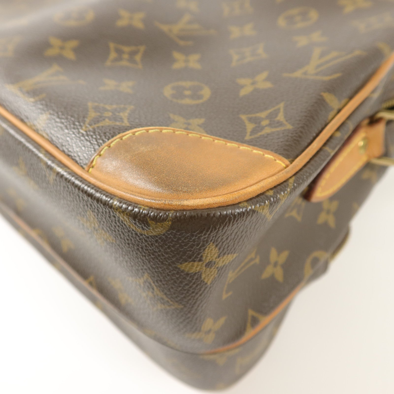 LOUIS VUITTON Monogram Nile肩背袋