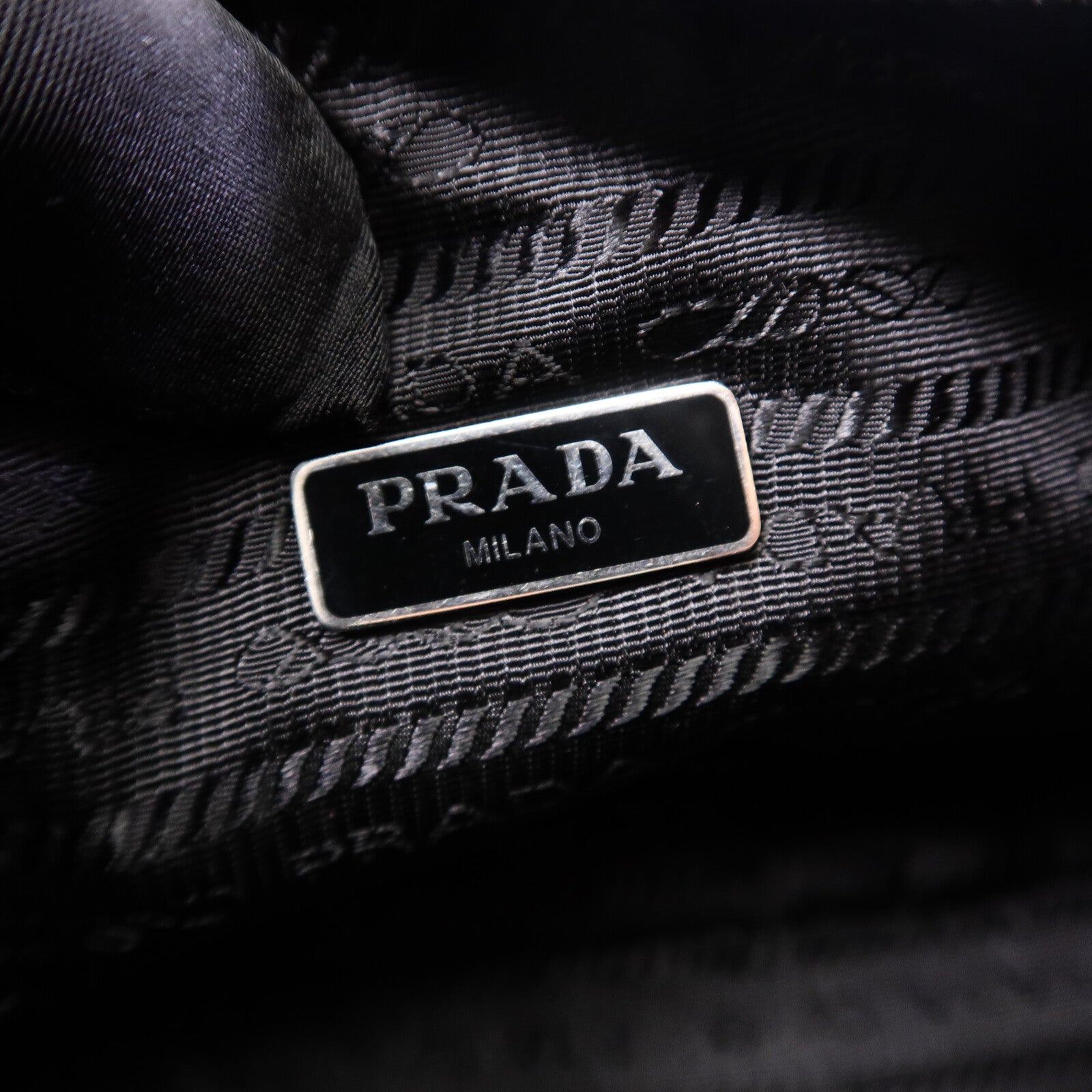 PRADA 尼龍Re-Edition 2000 Mini手挽袋