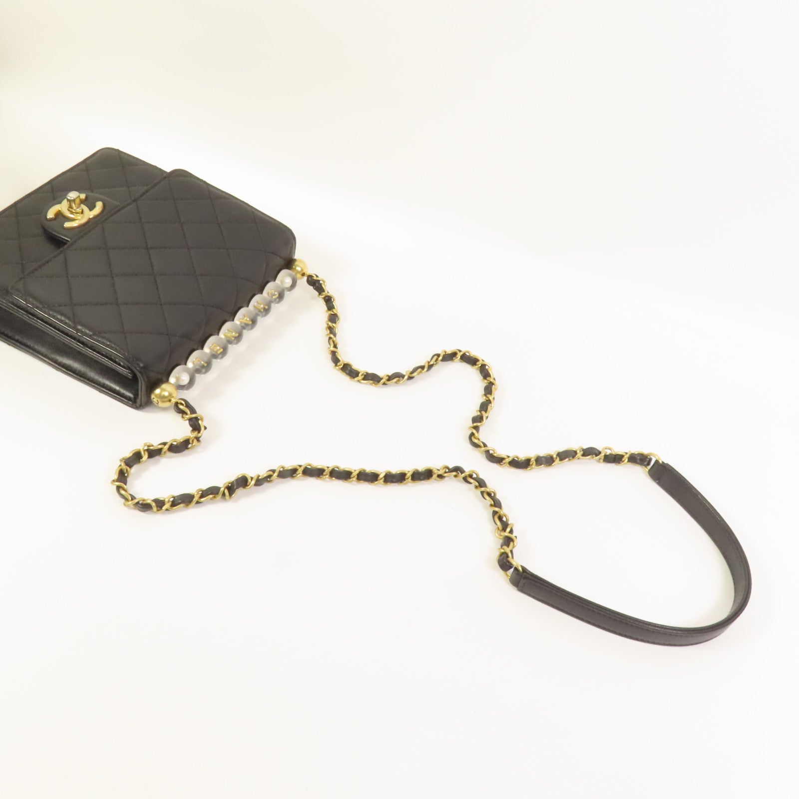 CHANEL 羊皮皮革Matelasse Pearl金扣鏈帶肩背袋