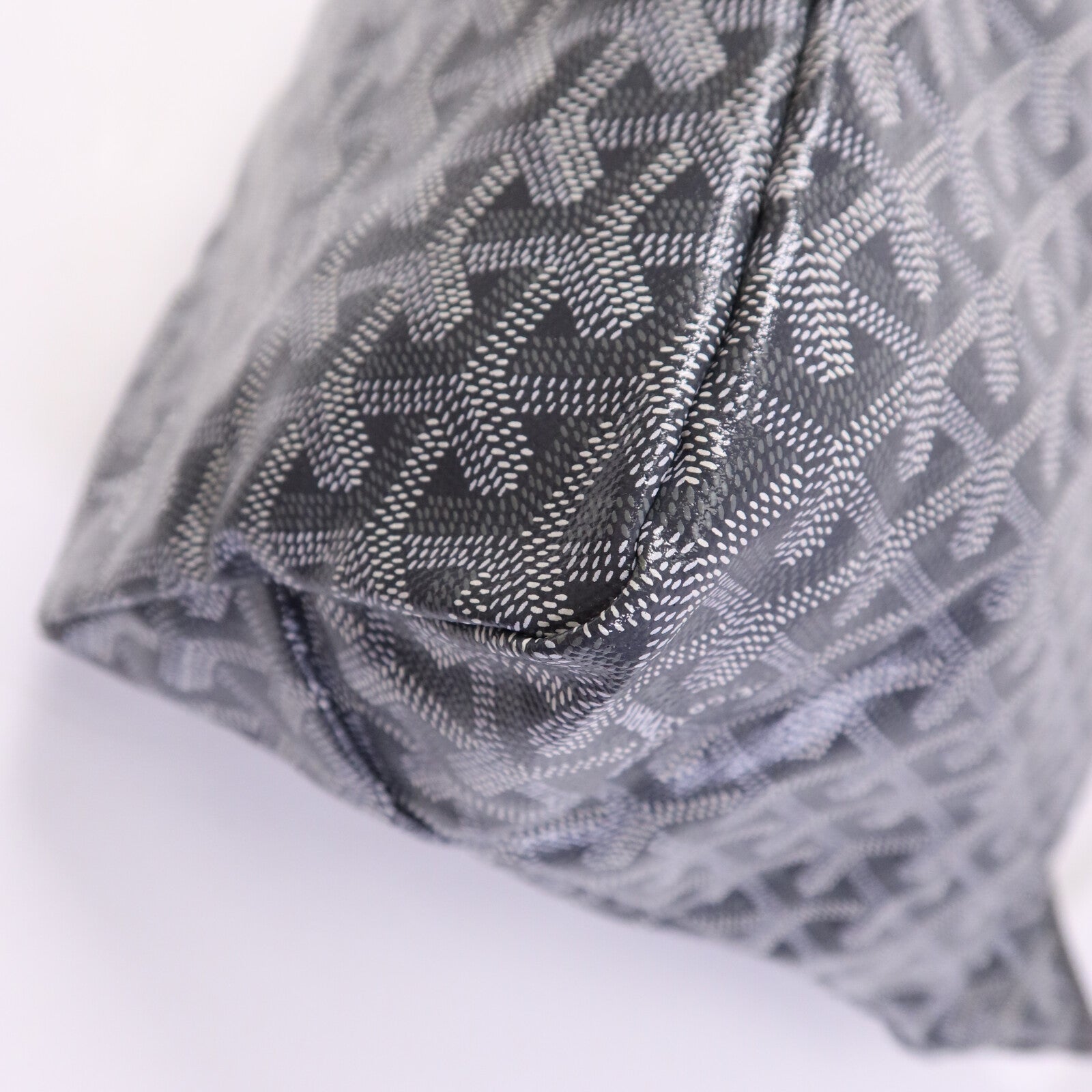 GOYARD 塗層帆布Hobo銀扣手挽袋