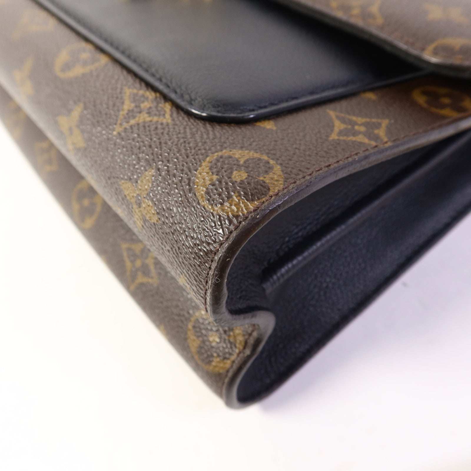 LOUIS VUITTON Monogram Victoire金扣鏈帶肩背袋