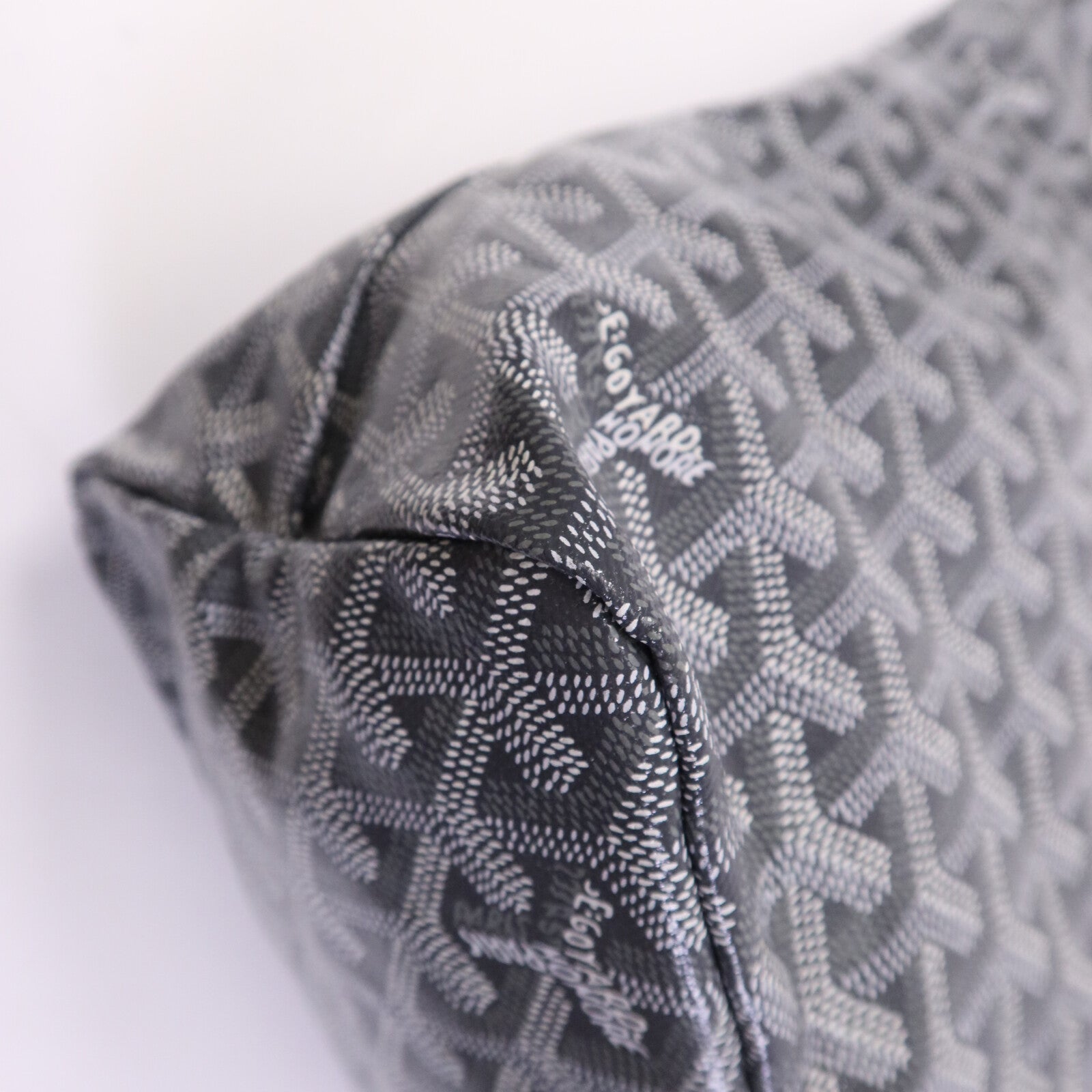 GOYARD 塗層帆布Hobo銀扣手挽袋