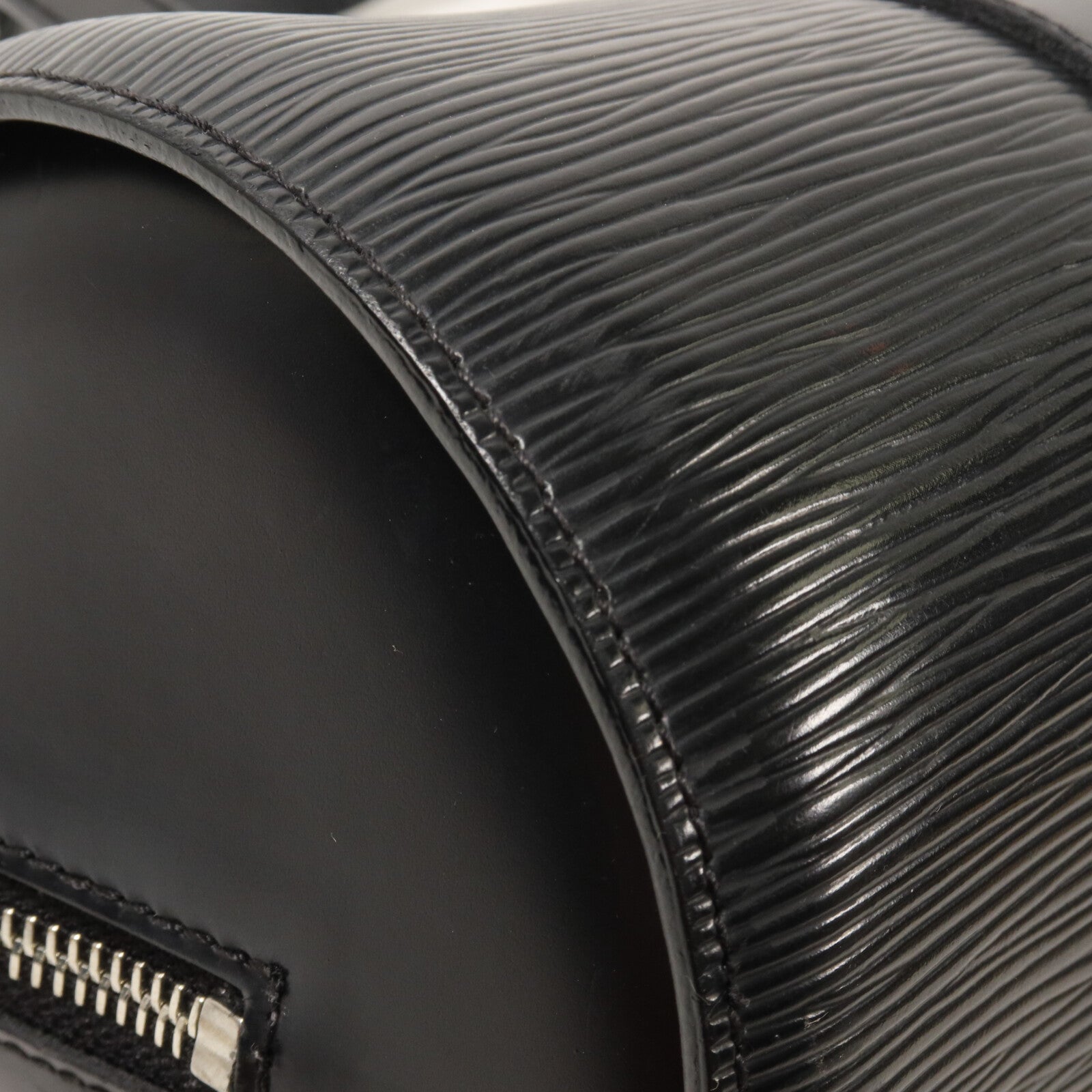 LOUIS VUITTON Epi Soufflot肩背袋
