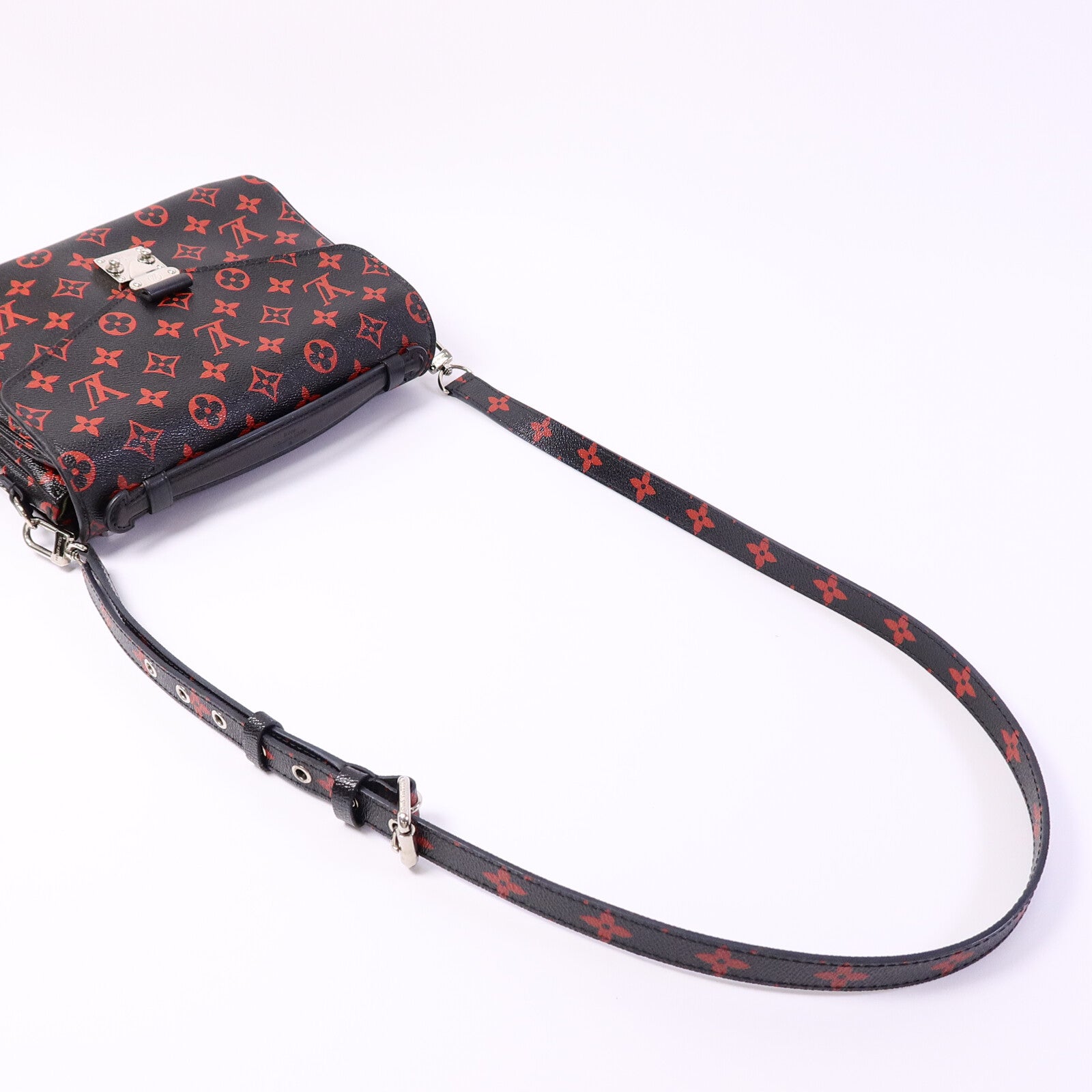 LOUIS VUITTON Monogram Anfleur Rouge Pochette Metis手挽肩背兩用袋