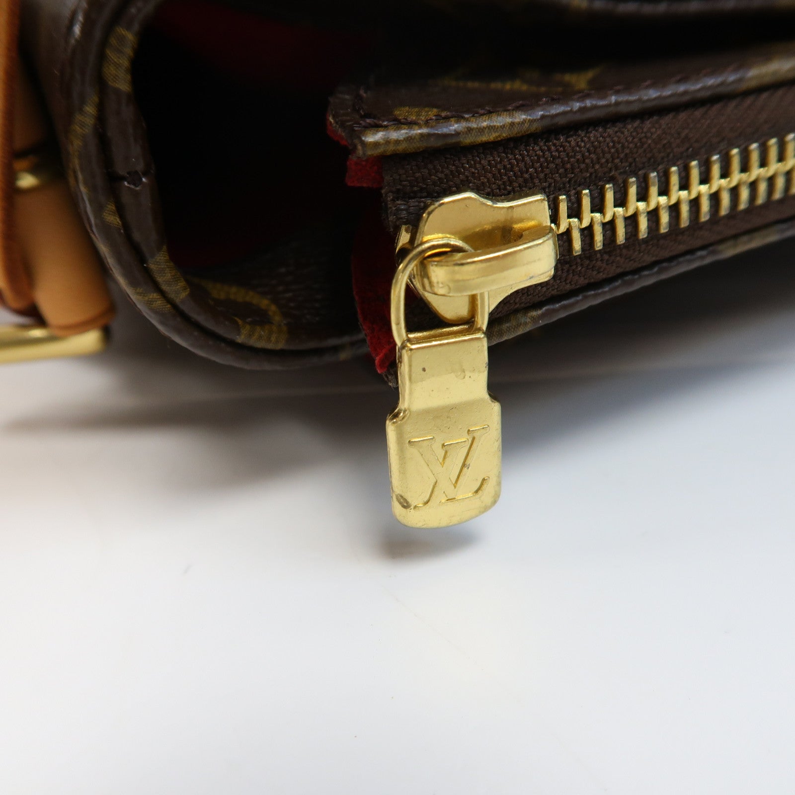 LOUIS VUITTON Monogram Viva Cite GM金扣肩背袋啡色