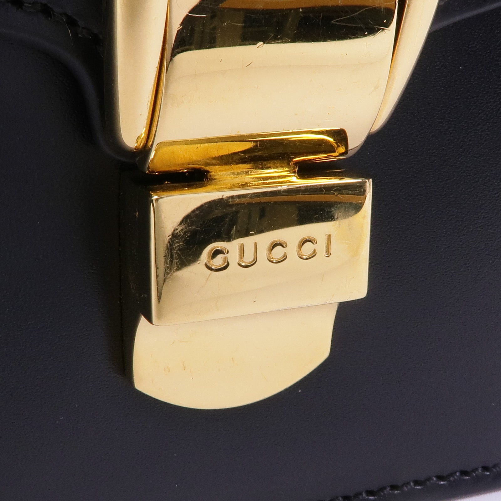 GUCCI 牛皮皮革Sylvie金扣肩背袋