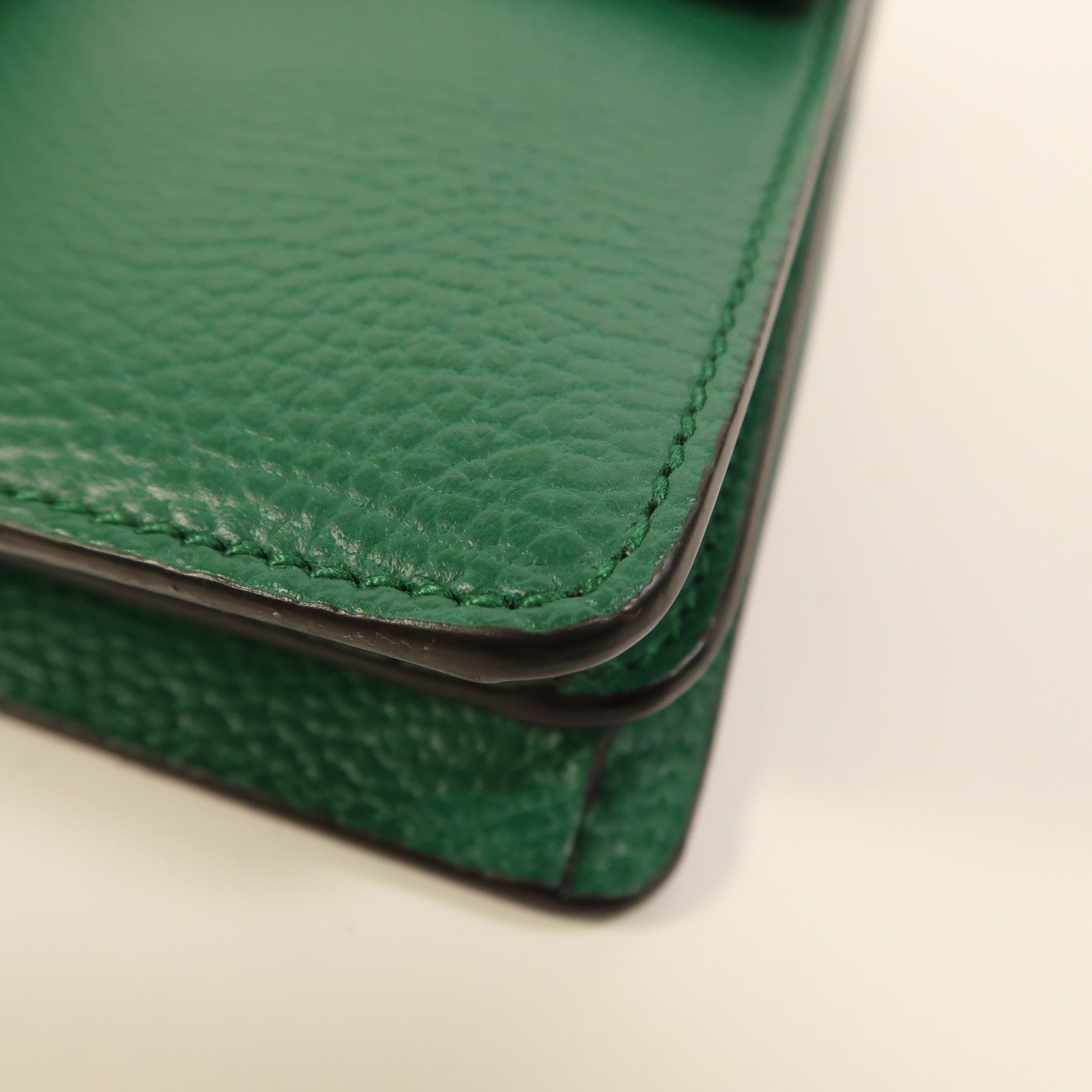 GUCCI 牛皮皮革Dionysus鏈帶肩背袋