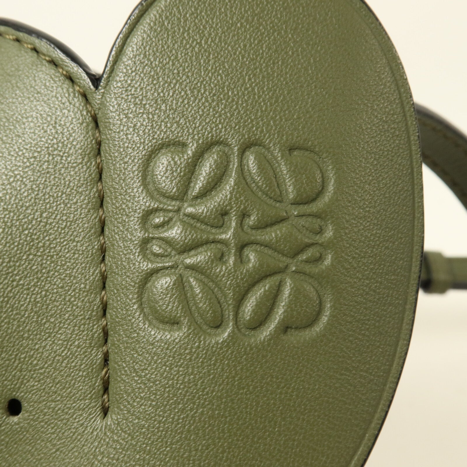 LOEWE 牛皮皮革Pocket肩背袋