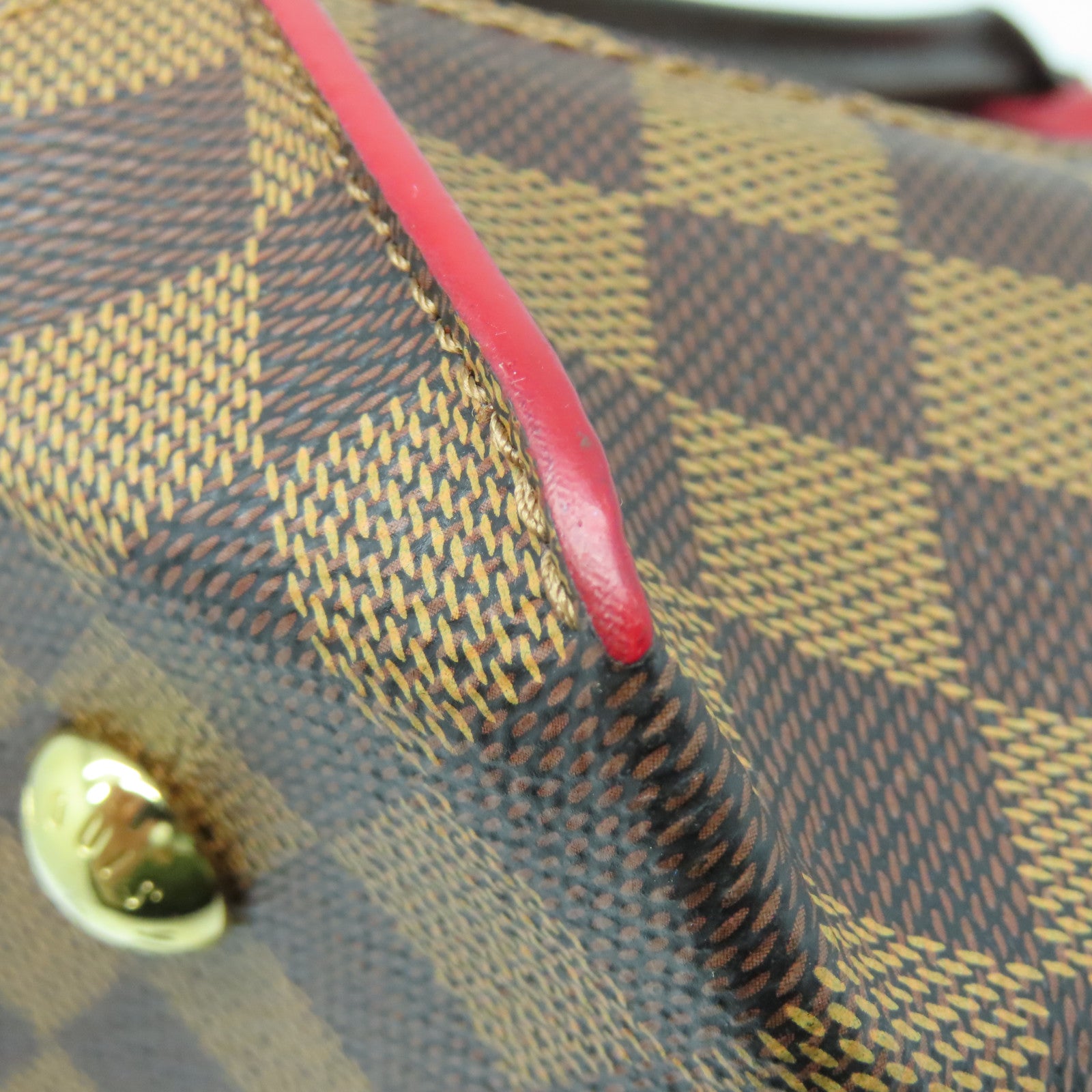 LOUIS VUITTON Damier Caissa MM gold buckle handle bag brown/red