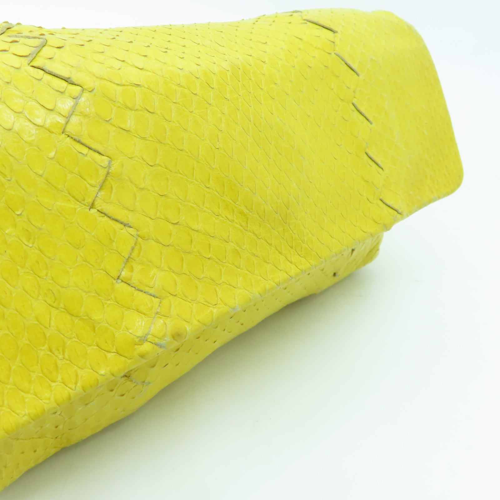 BOTTEGA VENETA 【清倉大減價】蛇皮皮革Clutch Bag手拿包黃色