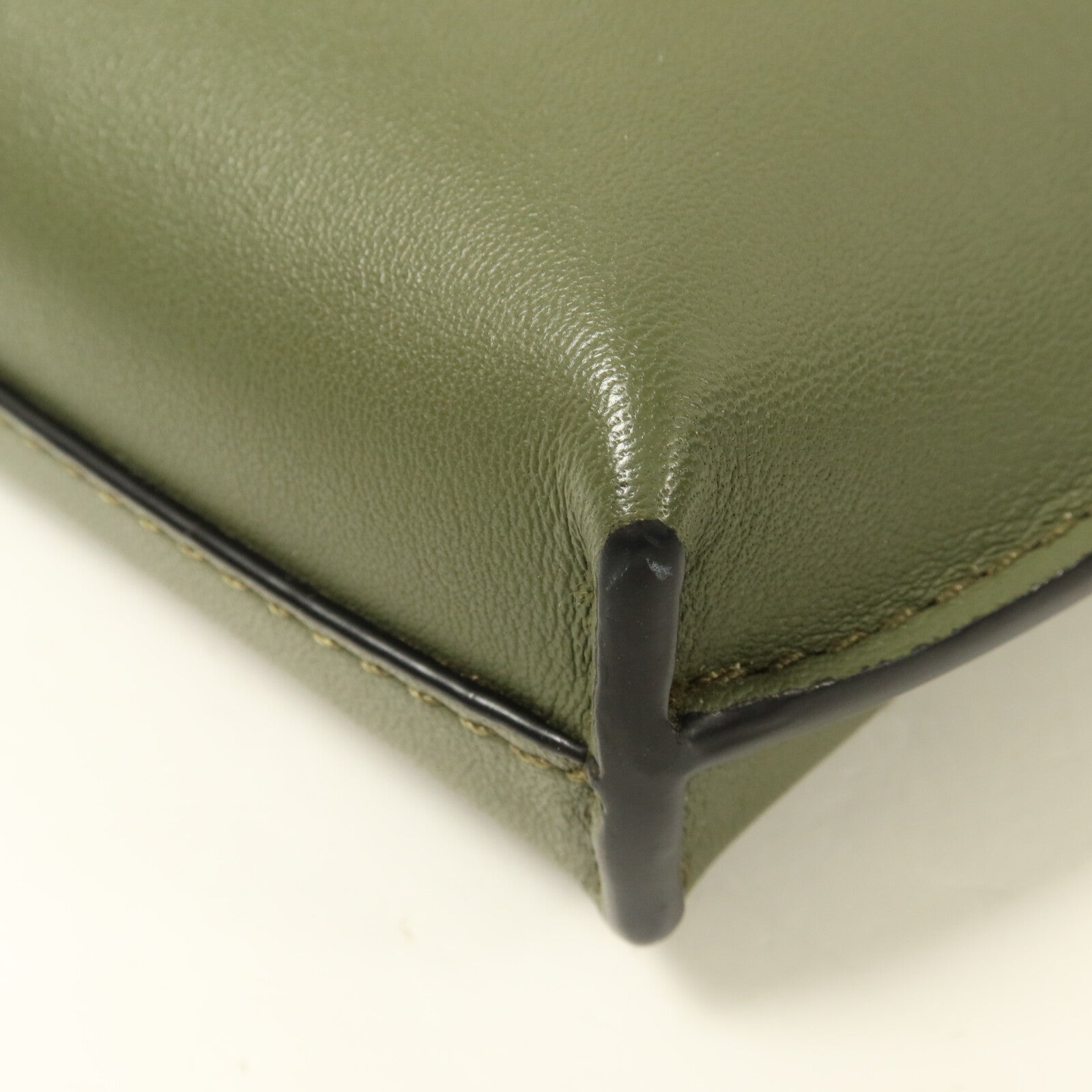 LOEWE 牛皮皮革Pocket肩背袋