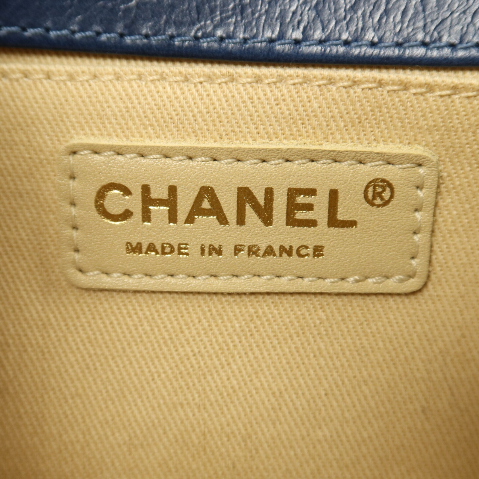 CHANEL 牛皮皮革Boy 25金扣鏈帶肩背袋
