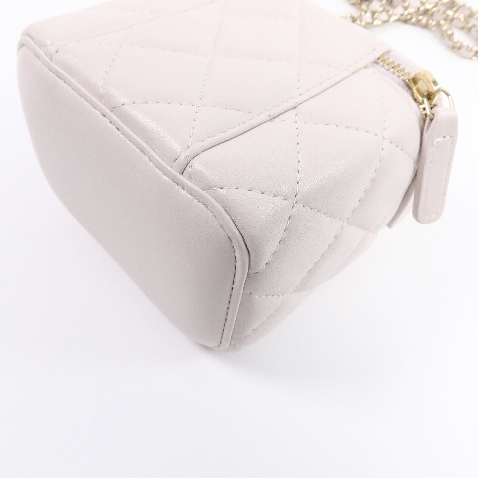 CHANEL 羊皮皮革Vanity Case鏈帶肩背袋