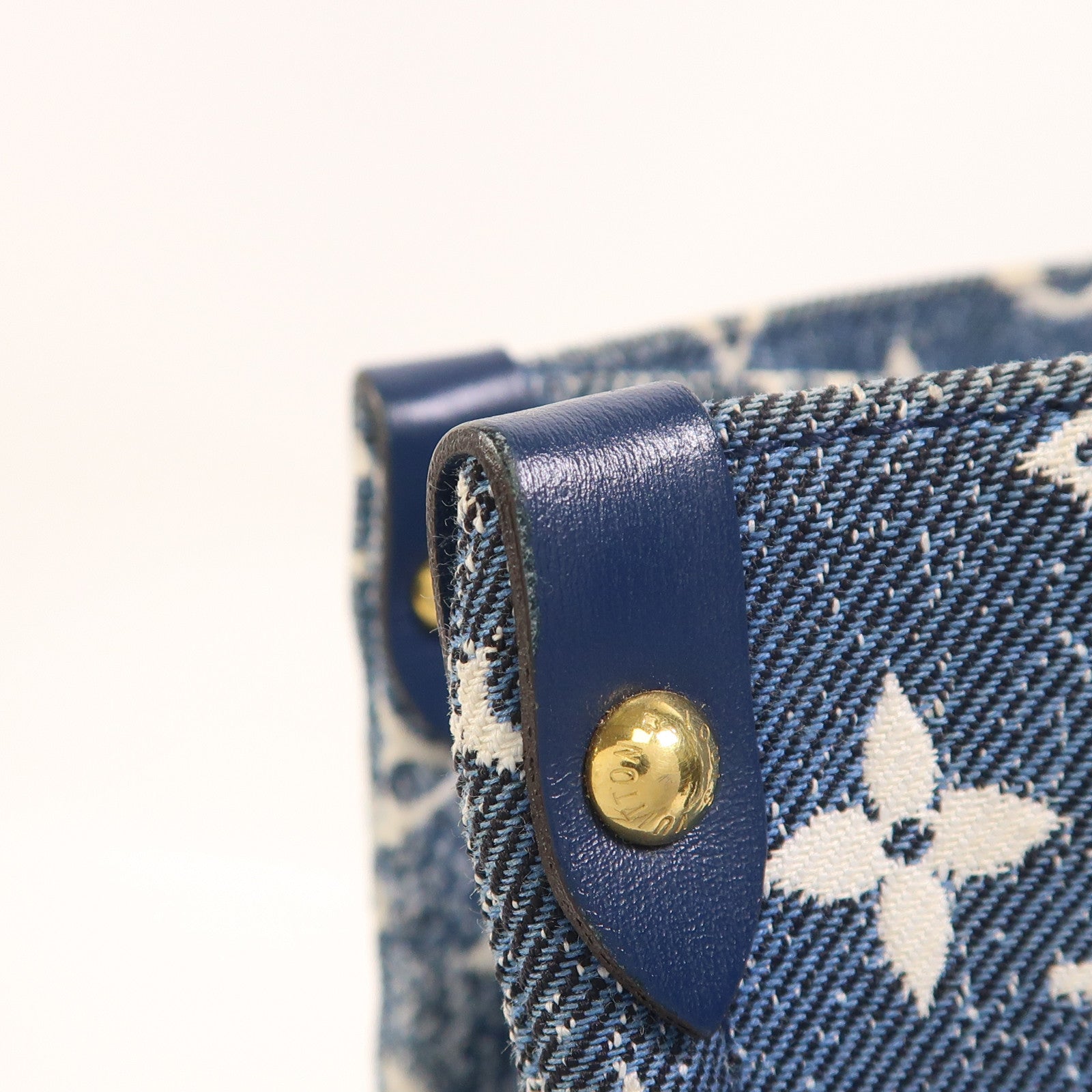 LOUIS VUITTON Monogram Denim On The Go MM金扣手挽肩背兩用袋