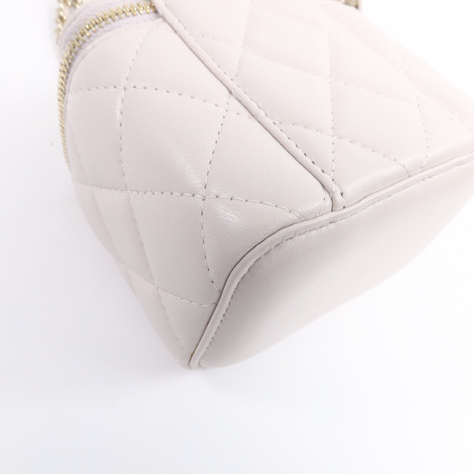 CHANEL 羊皮皮革Vanity Case鏈帶肩背袋
