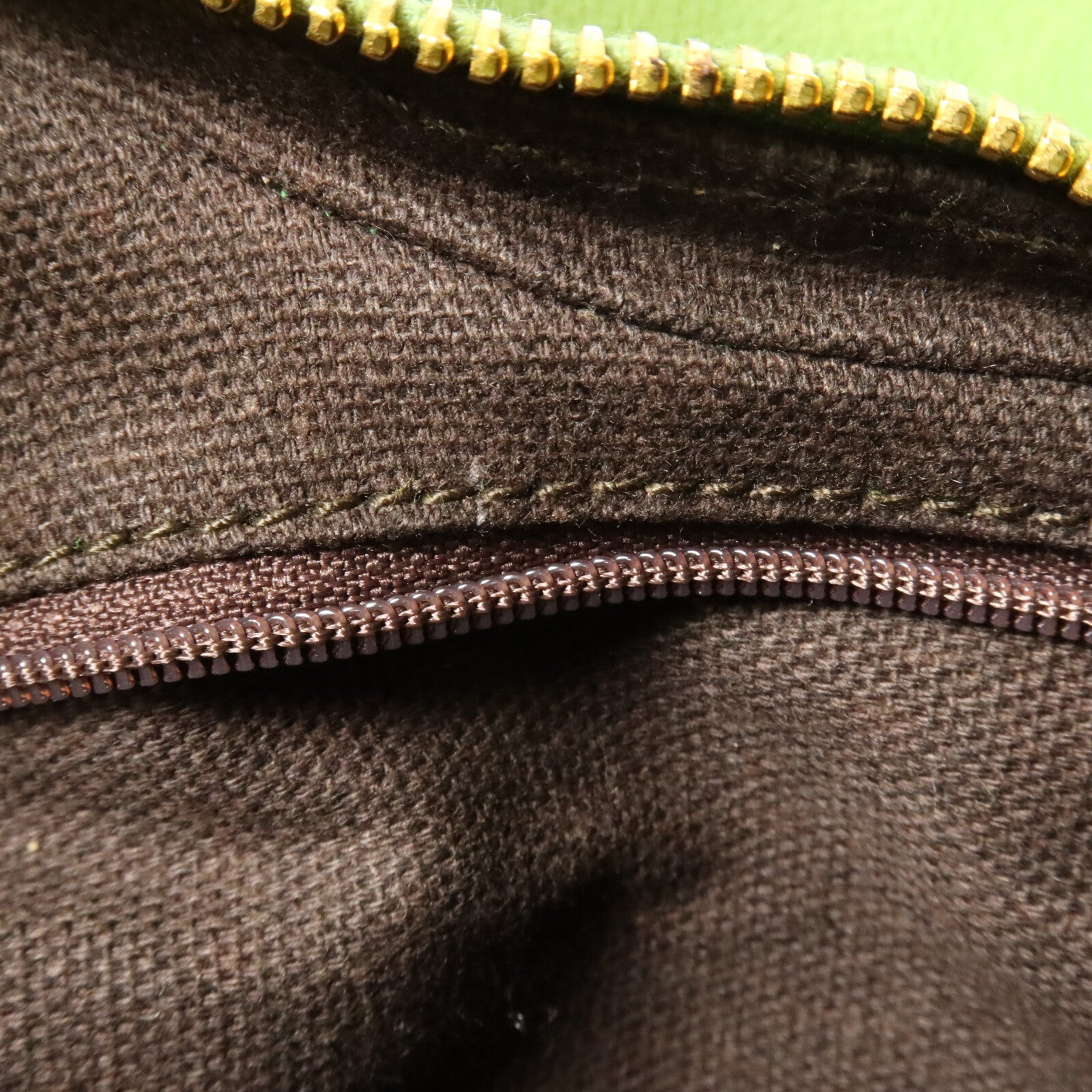 BURBERRY 麂皮皮革Handbag手挽袋