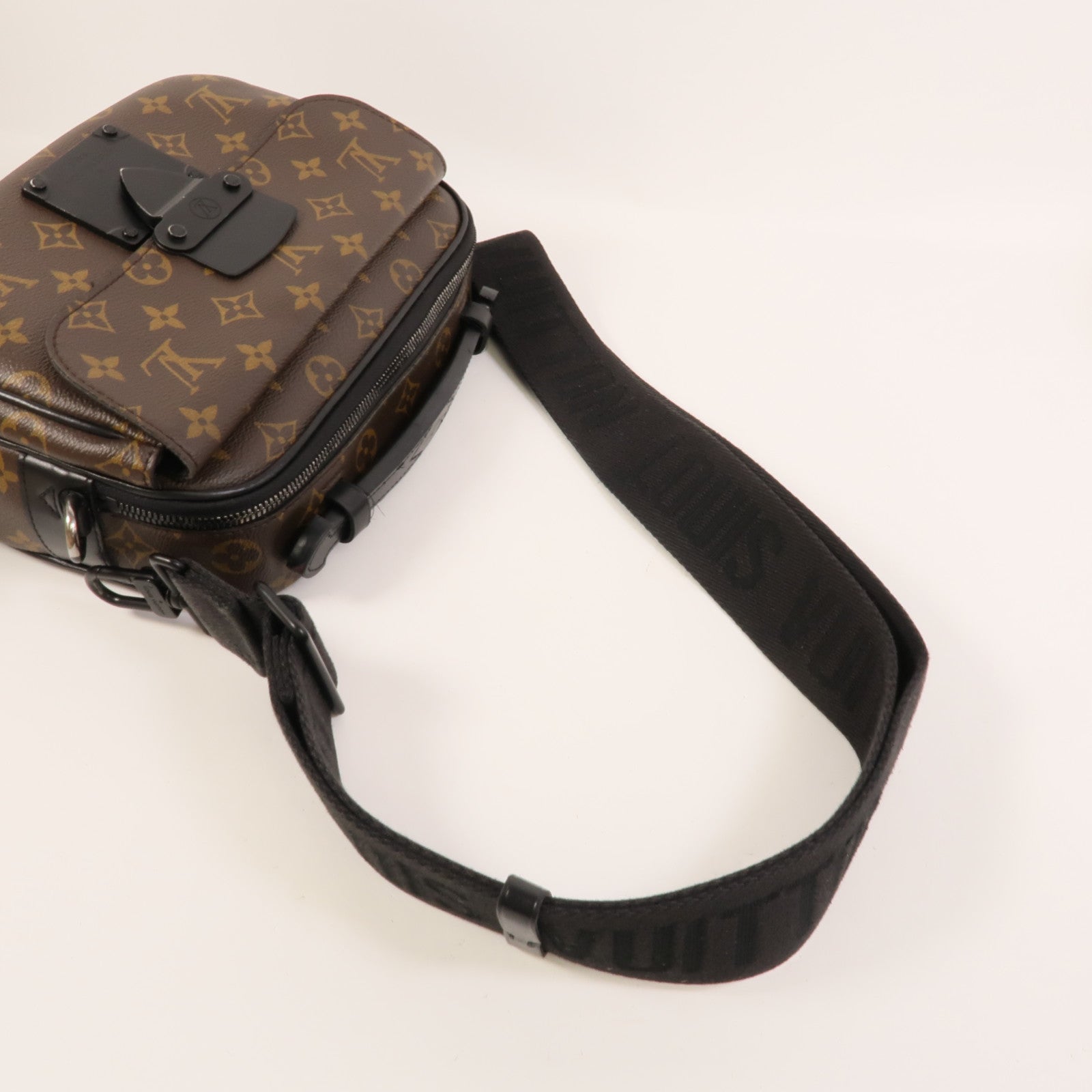 LOUIS VUITTON Monogram S Lock Messengar手挽肩背兩用袋