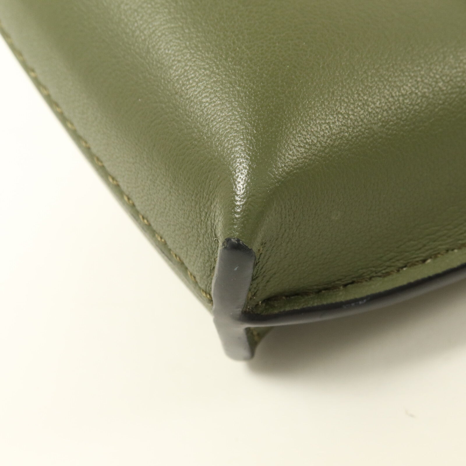 LOEWE 牛皮皮革Pocket肩背袋