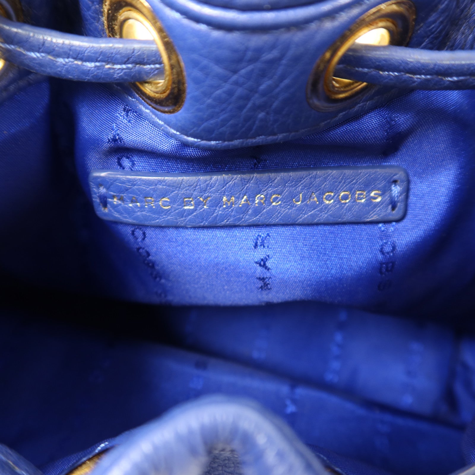 MARC BY MARC JACOBS 牛皮皮革Too Hot To Handle Mini金扣肩背袋
