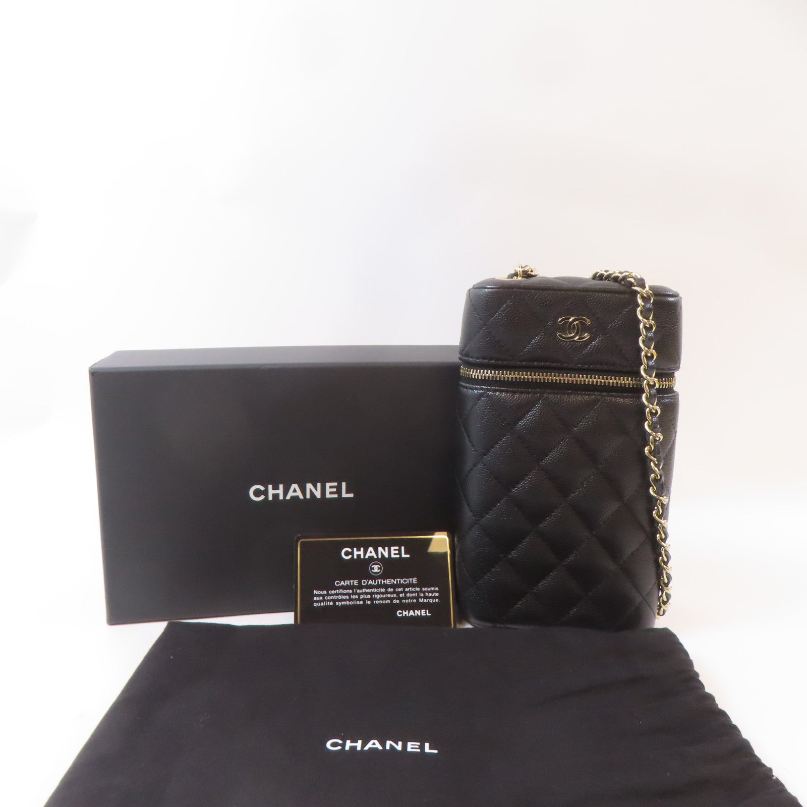 CHANEL 菱格牛皮皮革Vanity Phone Holder金扣鏈帶肩背袋黑色