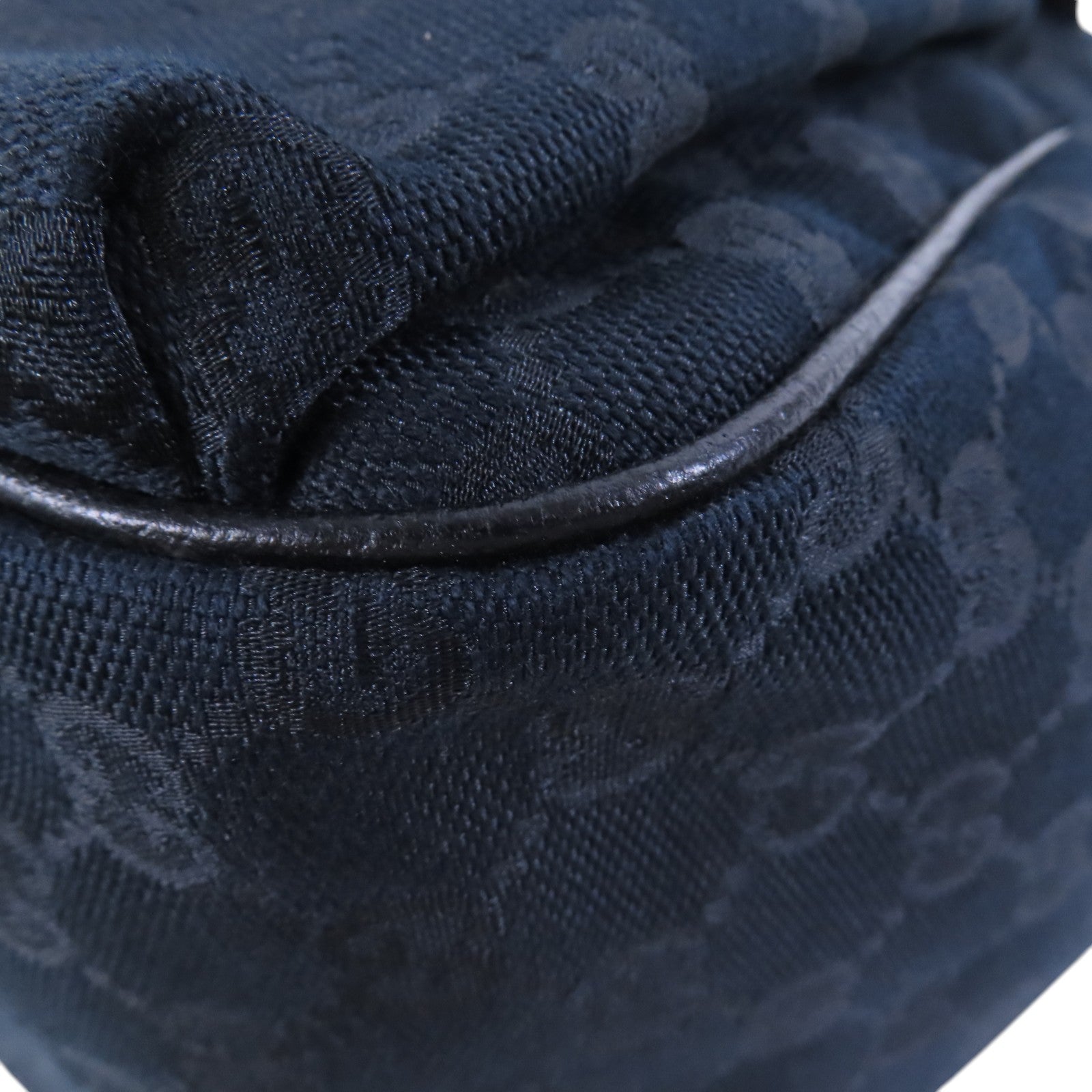 GUCCI GG帆布Tote Bag銀扣肩背袋