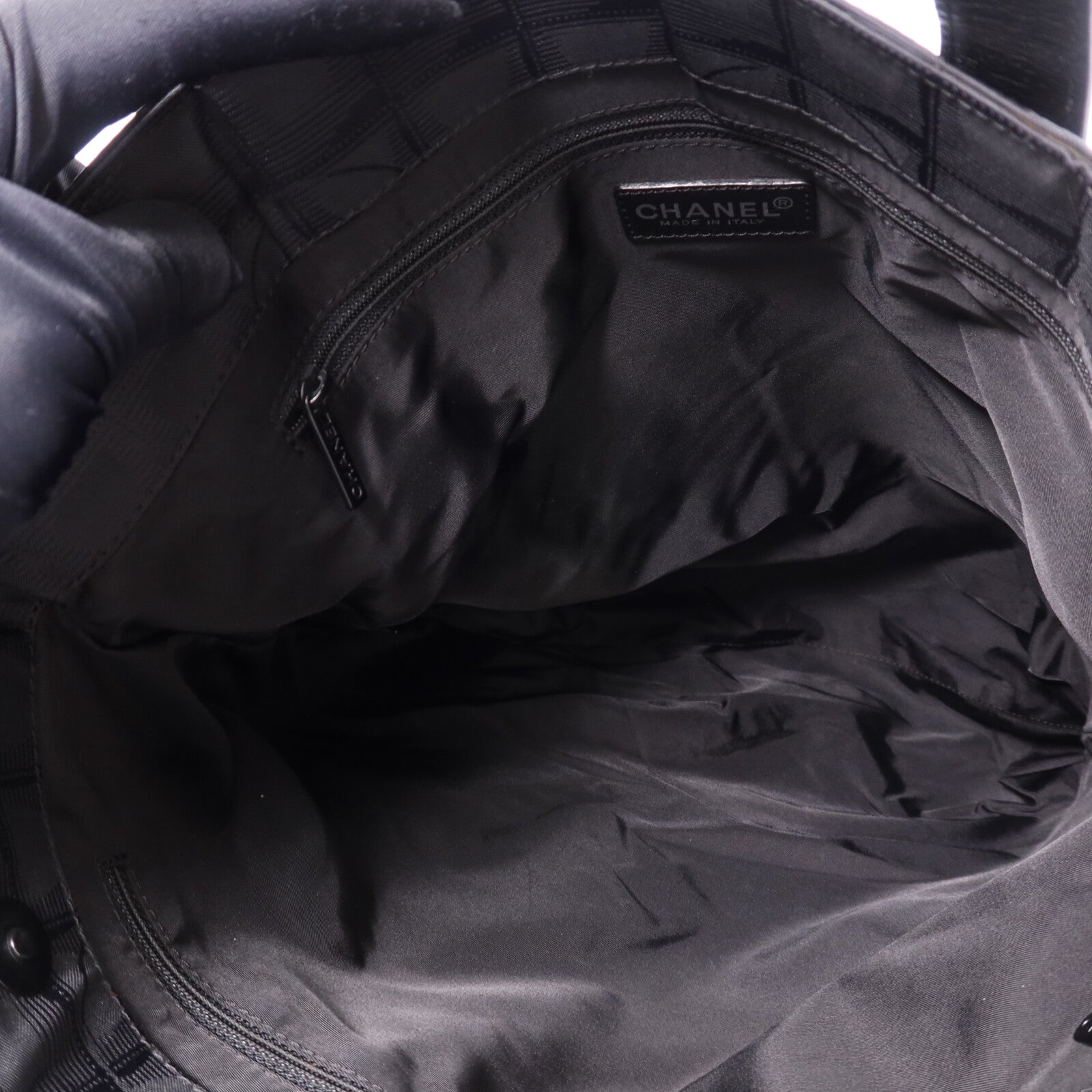 CHANEL 尼龍New Travel Line肩背袋