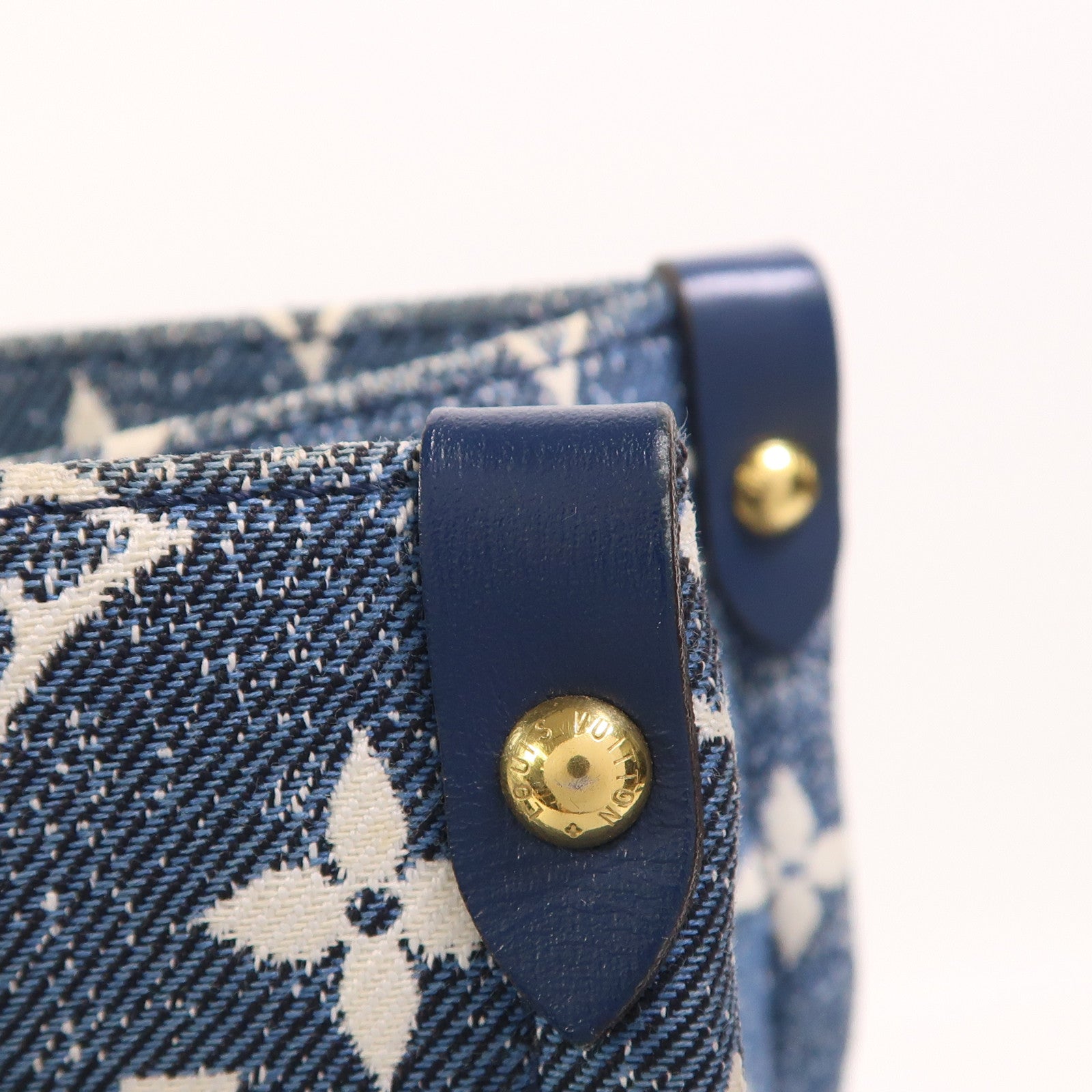 LOUIS VUITTON Monogram Denim On The Go MM金扣手挽肩背兩用袋