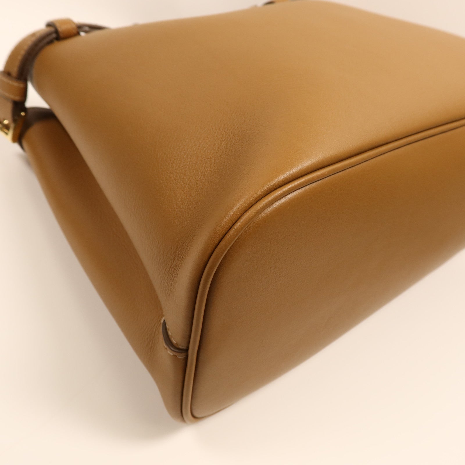 PRADA 【激減優惠】牛皮皮革Buckle medium Bag金扣手挽肩背兩用袋