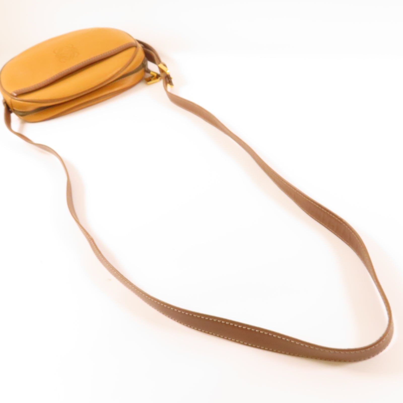 LOEWE 牛皮皮革Vintage Shoulder Bag金扣肩背袋啡色