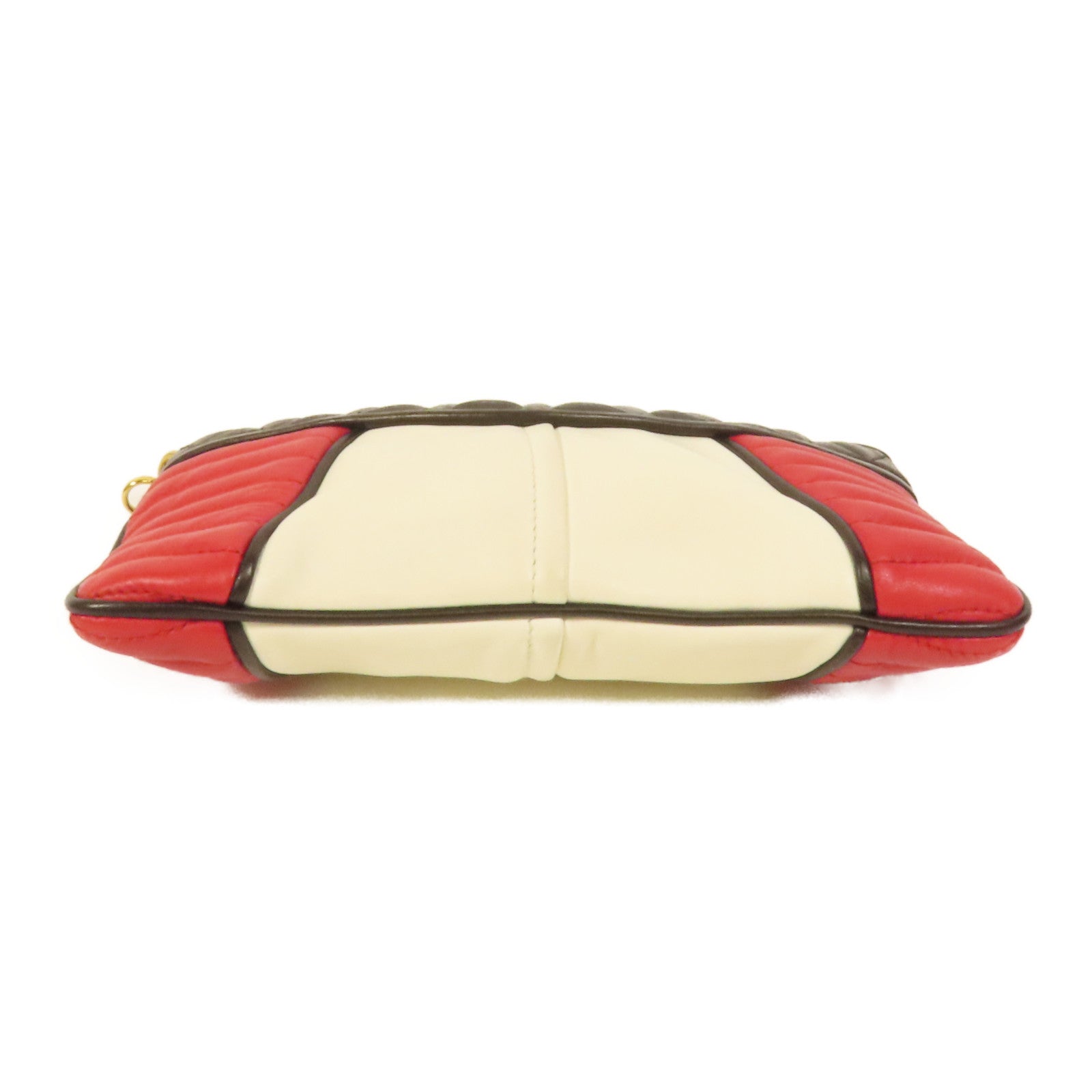 Miu Miu 羊皮皮革Pouch金扣手拿包