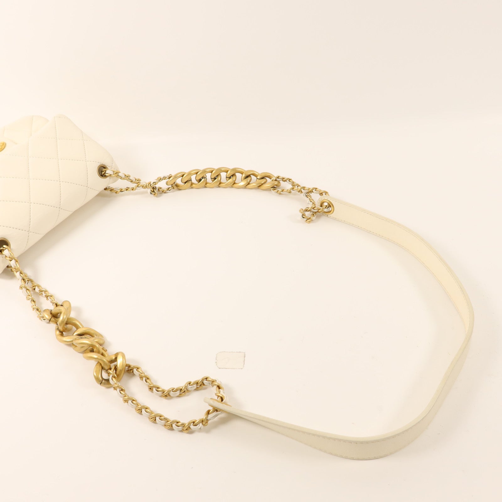CHANEL 牛皮皮革Chain Shoulder金扣鏈帶肩背袋