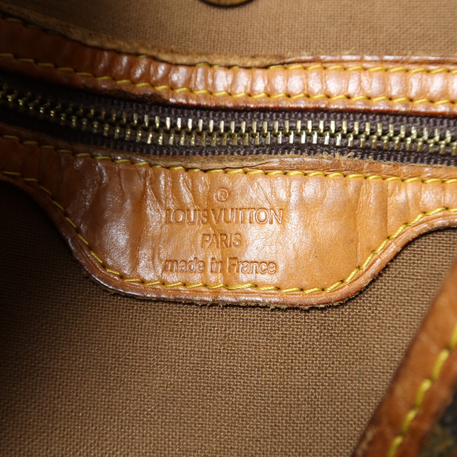 LOUIS VUITTON Monogram Batignolles金扣肩背袋