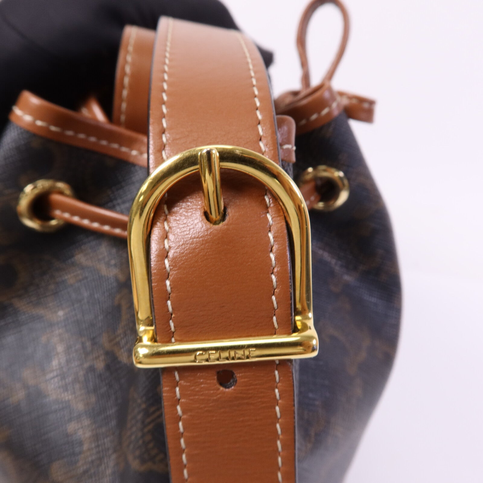 CELINE 塗層帆布Triomphe Drawstring Small Bucket金扣肩背袋