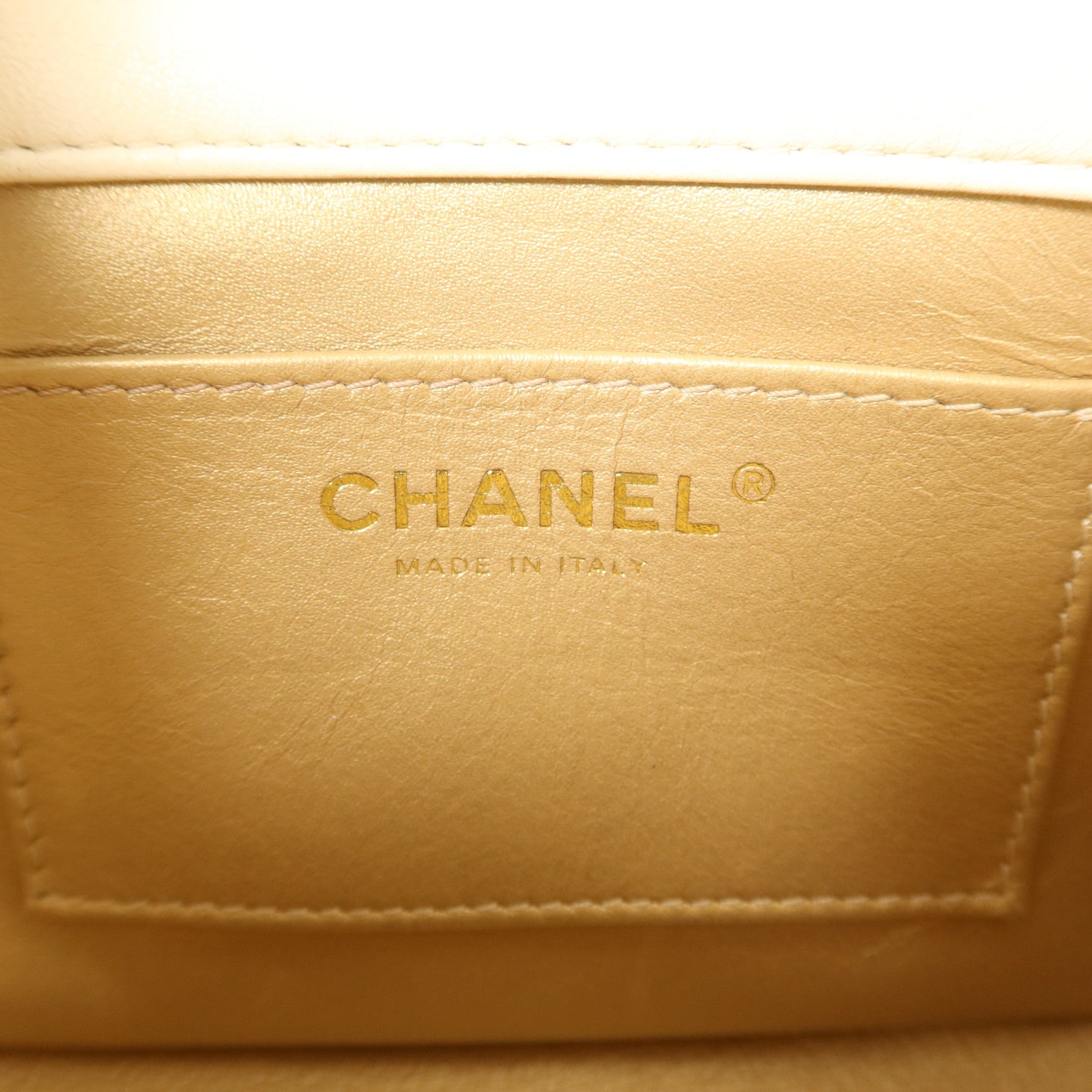 CHANEL 牛皮皮革Chain Shoulder金扣鏈帶肩背袋