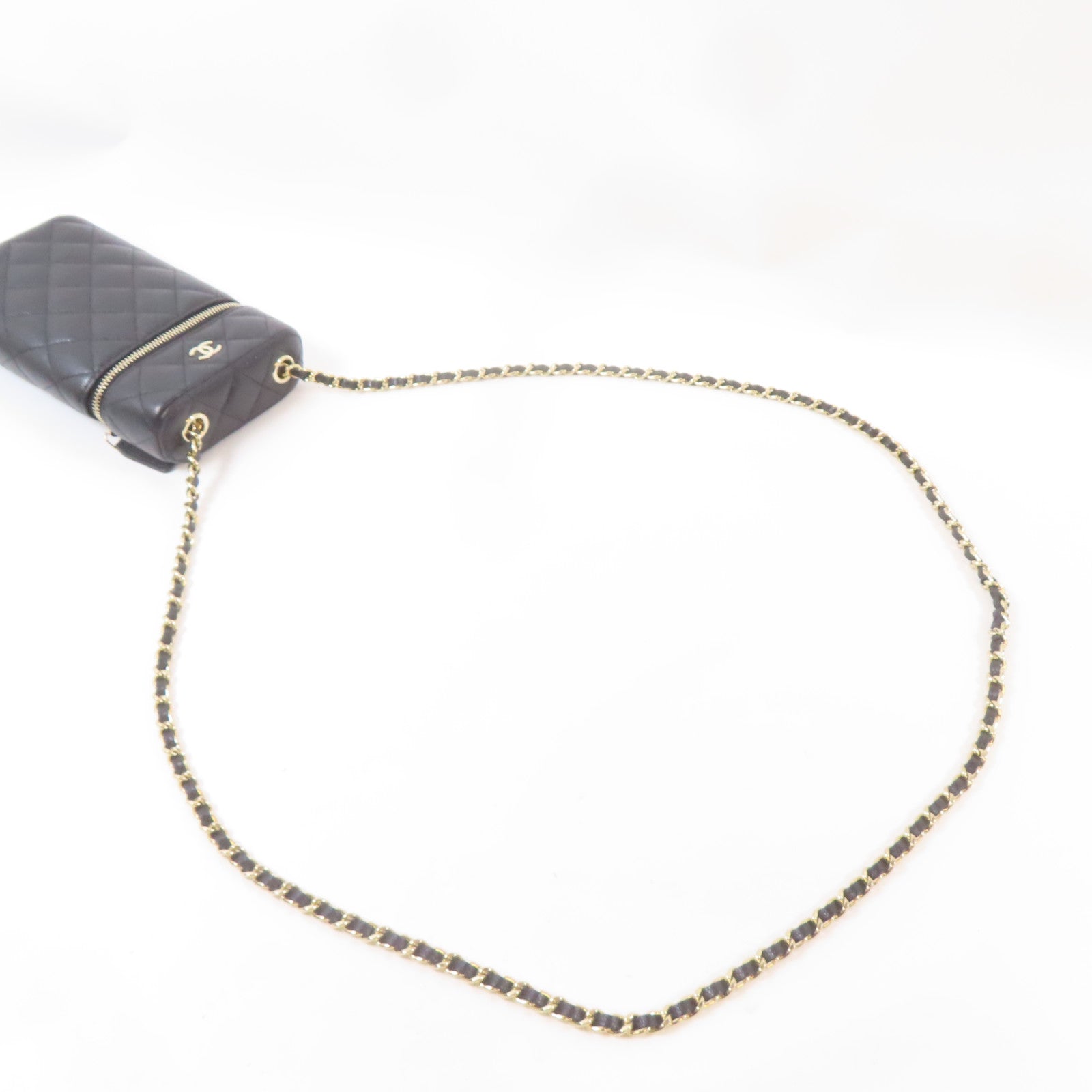 CHANEL 菱格牛皮皮革Vanity Phone Holder金扣鏈帶肩背袋黑色