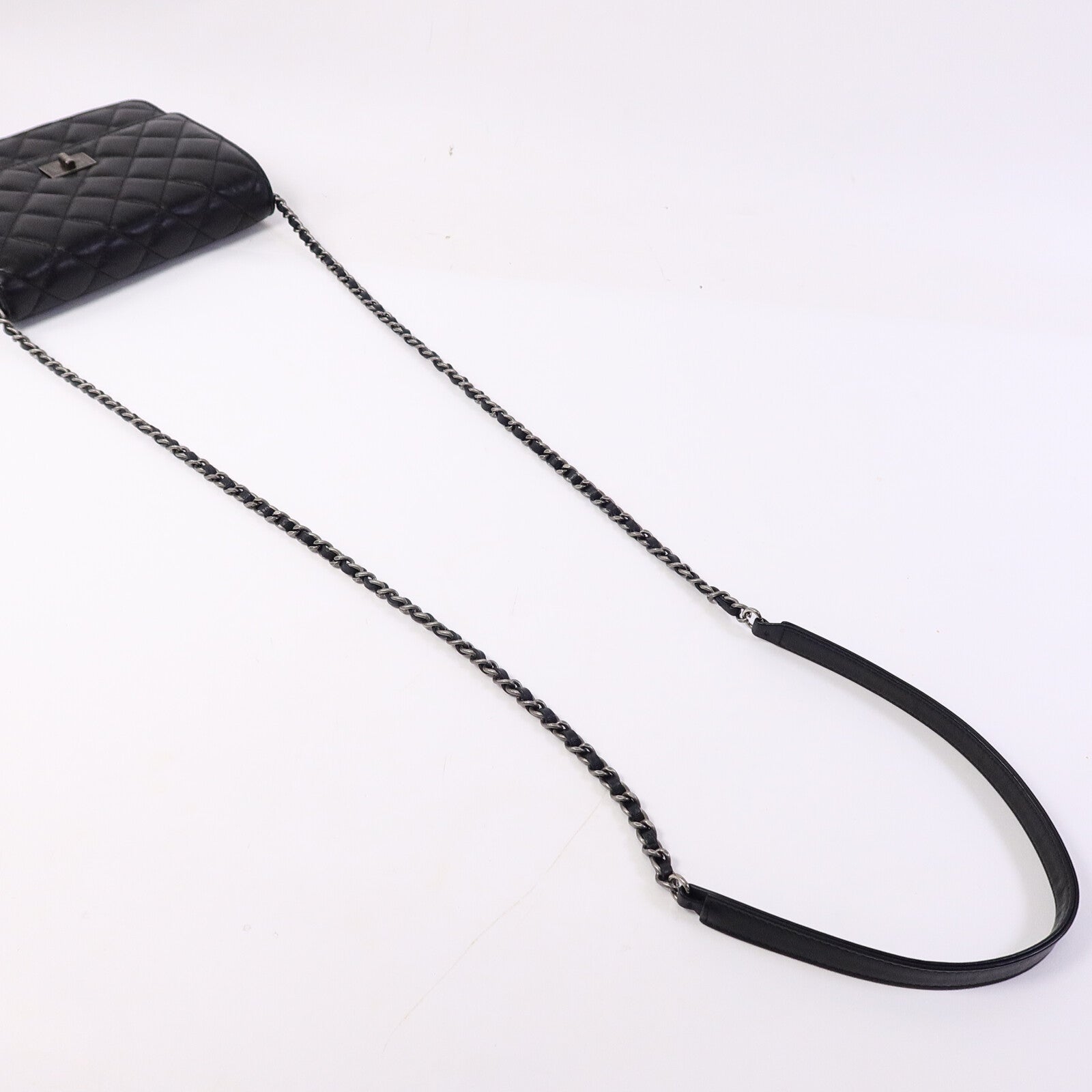 CHANEL 牛皮皮革2.55 Reissue鏈帶肩背袋