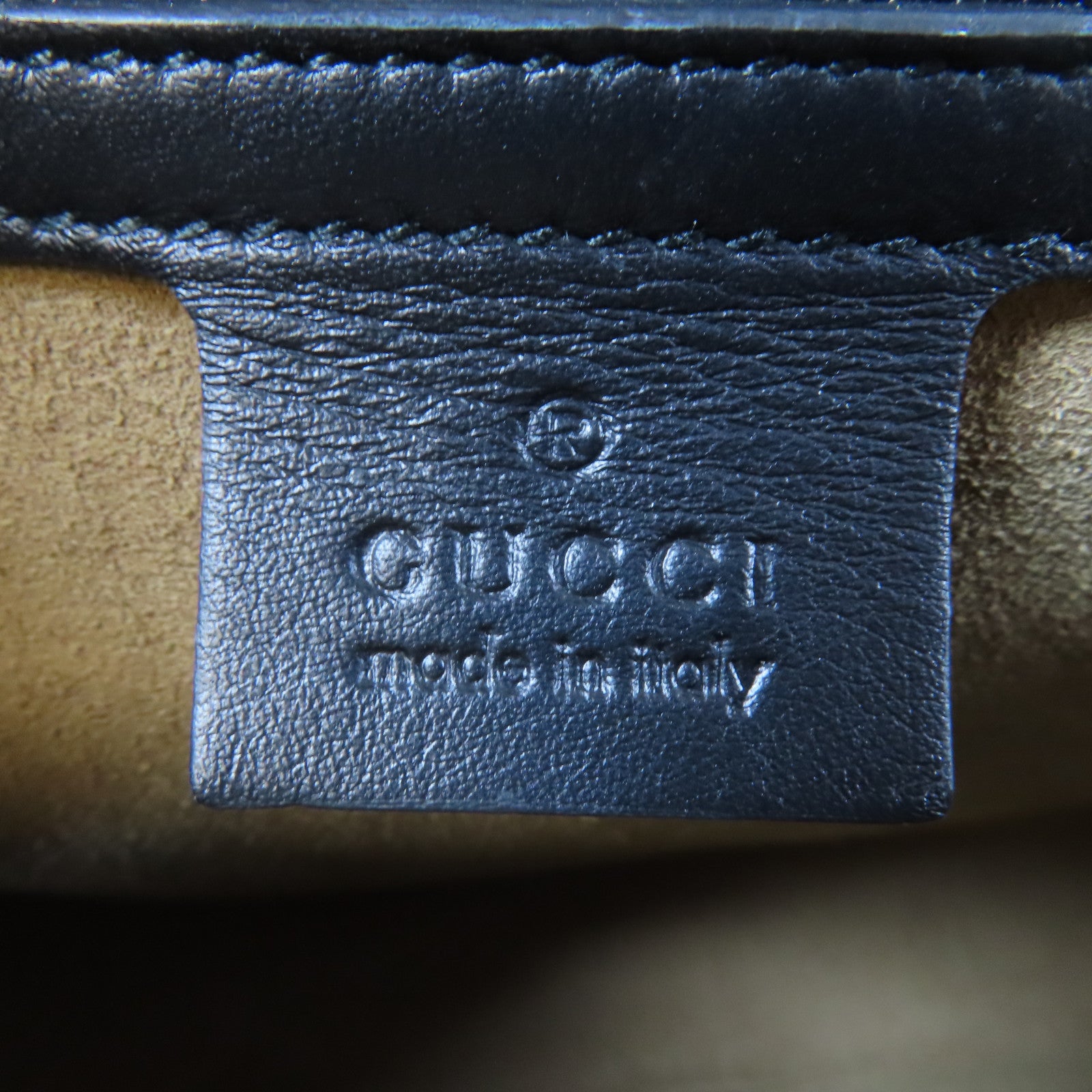 GUCCI 牛皮皮革/塗層帆布Padlock GG Medium金扣鏈帶肩背袋黑色/啡色