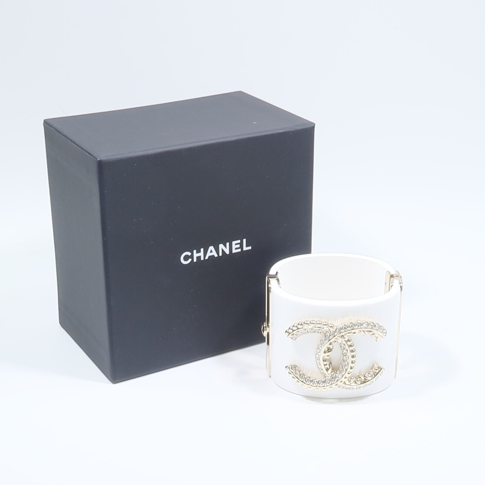 CHANEL 金屬Cuff Bangle手鐲