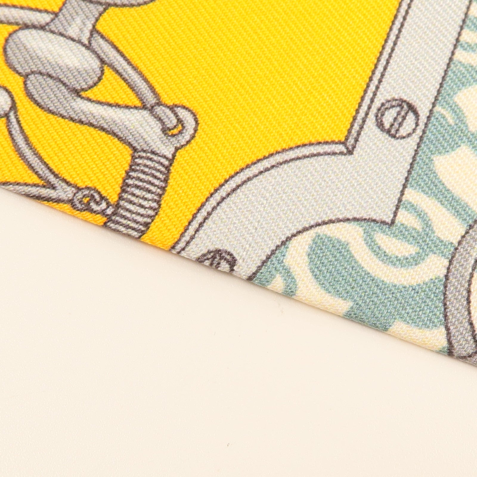 HERMES 絲質Twilly絲巾