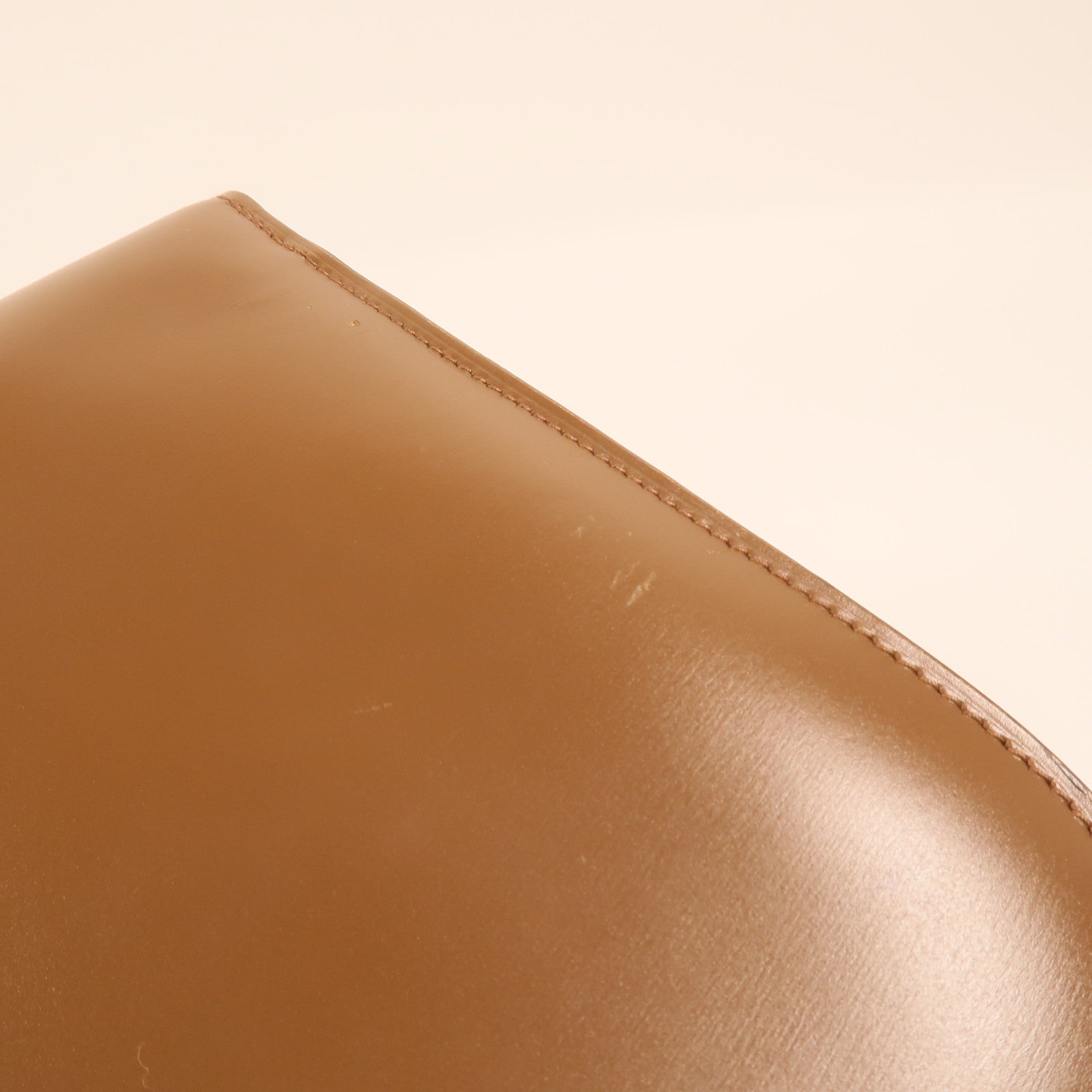 CELINE 牛皮皮革Classic Box Medium金扣肩背袋