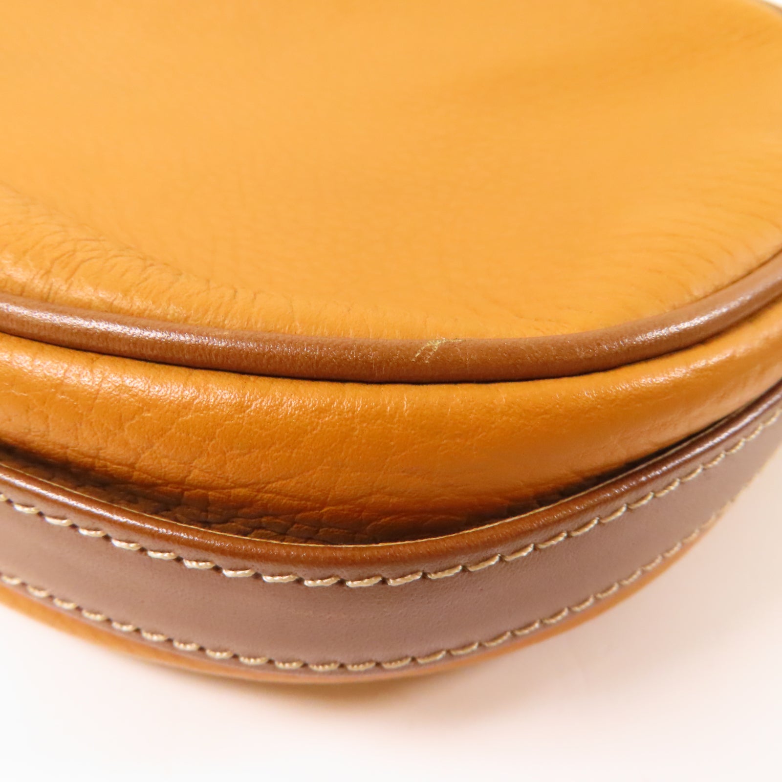 LOEWE 牛皮皮革Vintage Shoulder Bag金扣肩背袋啡色