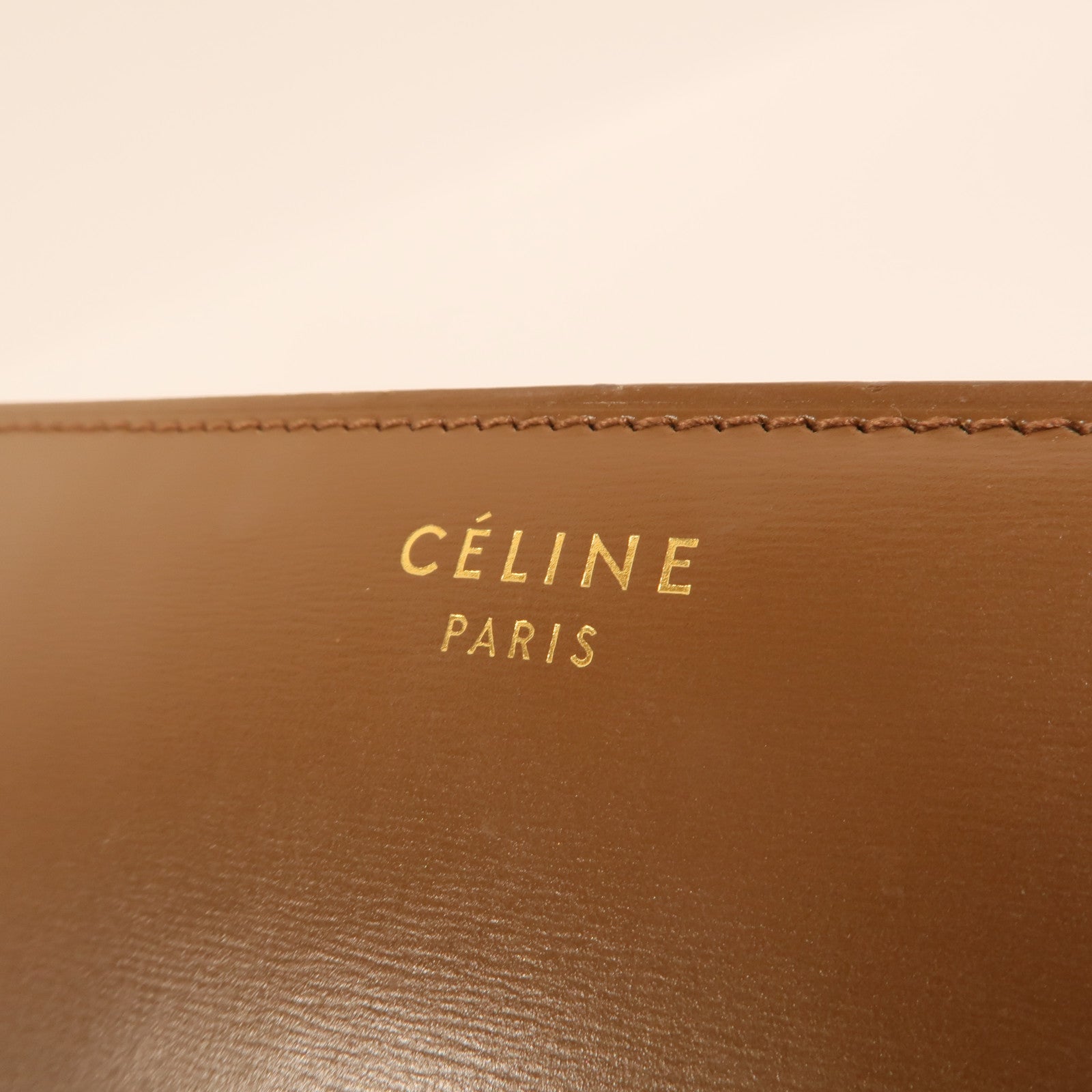 CELINE 牛皮皮革Classic Box Medium金扣肩背袋